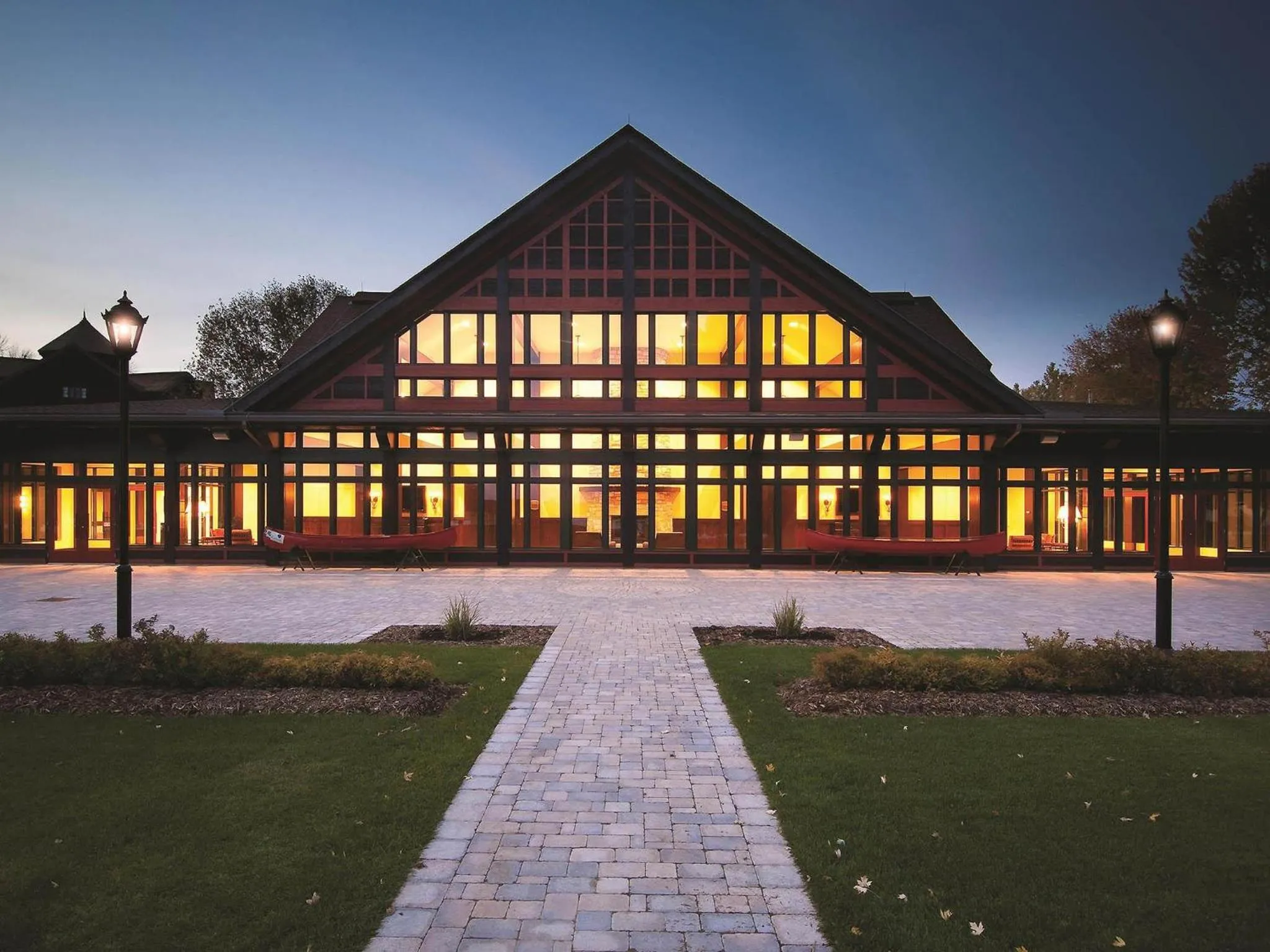 wedding in Fairmont Le Chateau Montebello