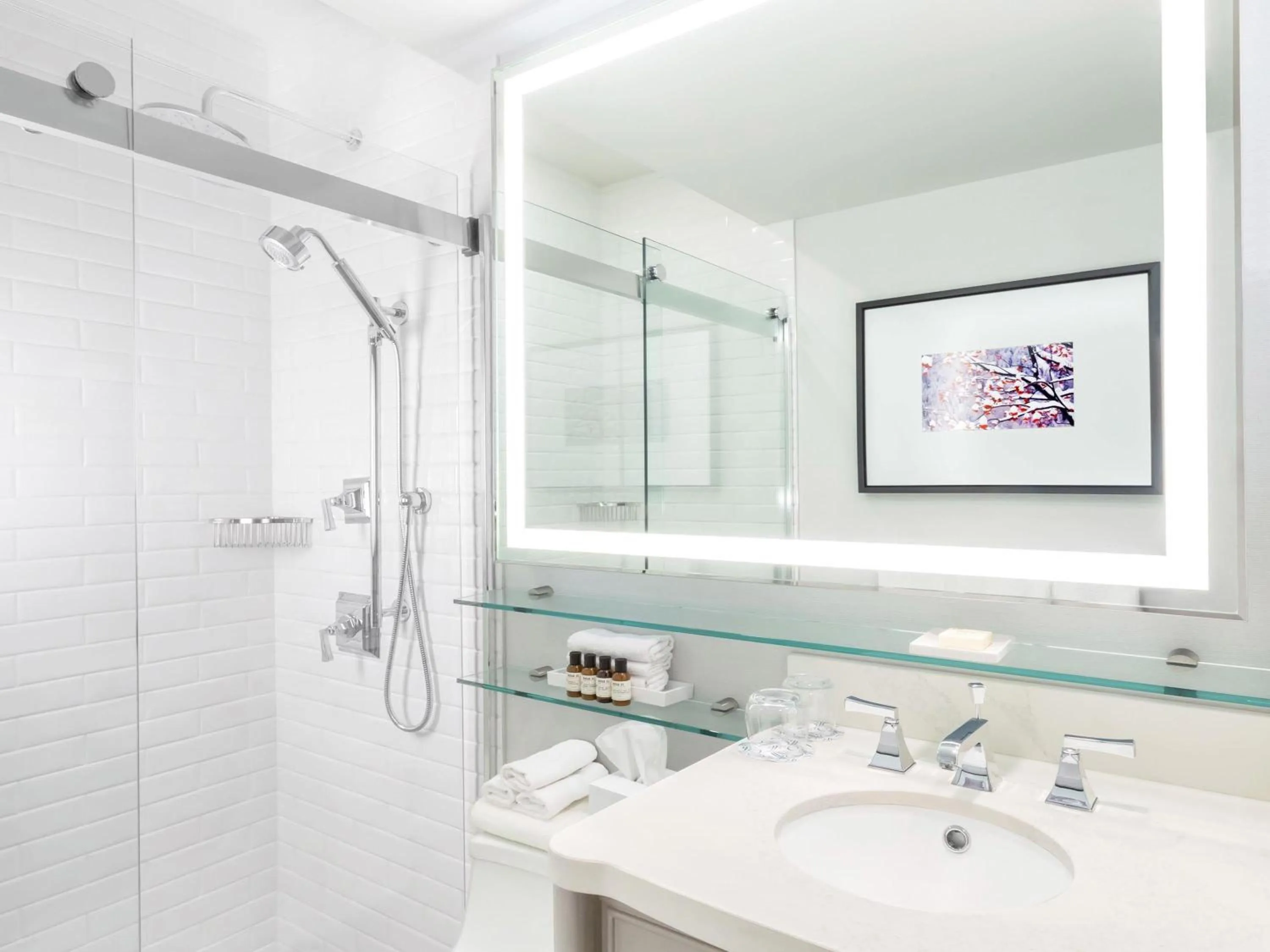 Bedroom in Fairmont Le Chateau Montebello