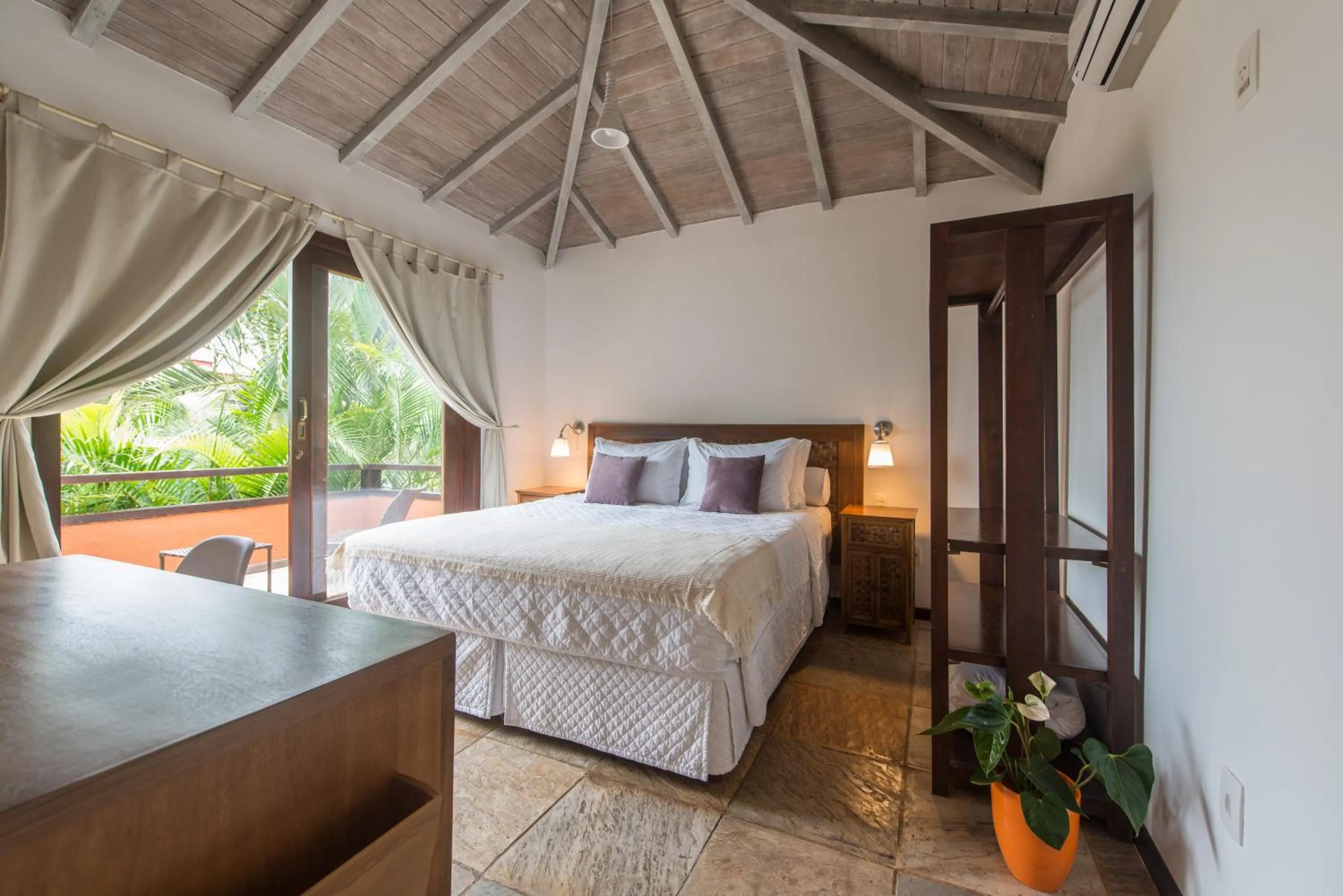 Photo of the whole room, Bed in La Pedrera Small Hotel & Spa