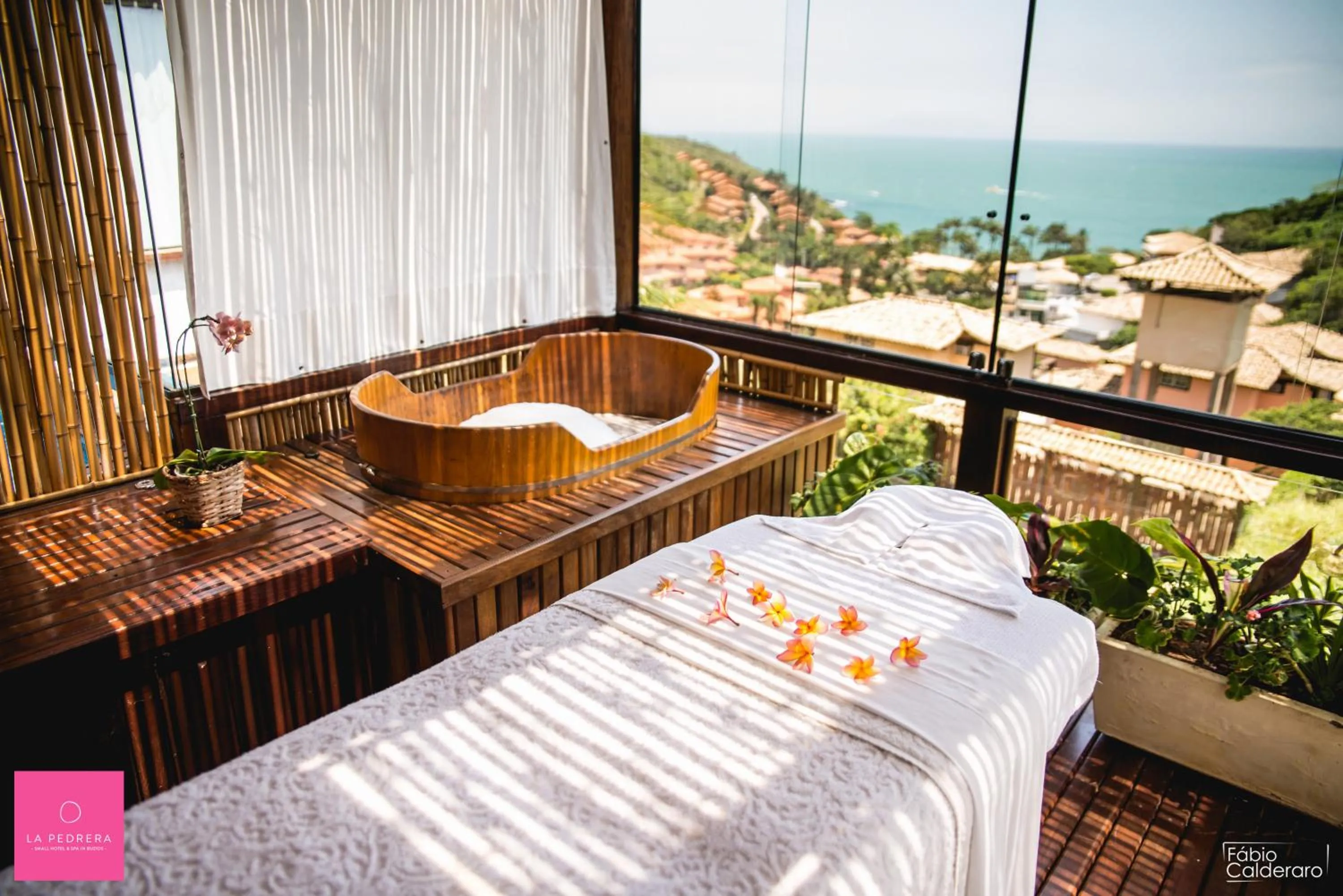 Massage in La Pedrera Small Hotel & Spa