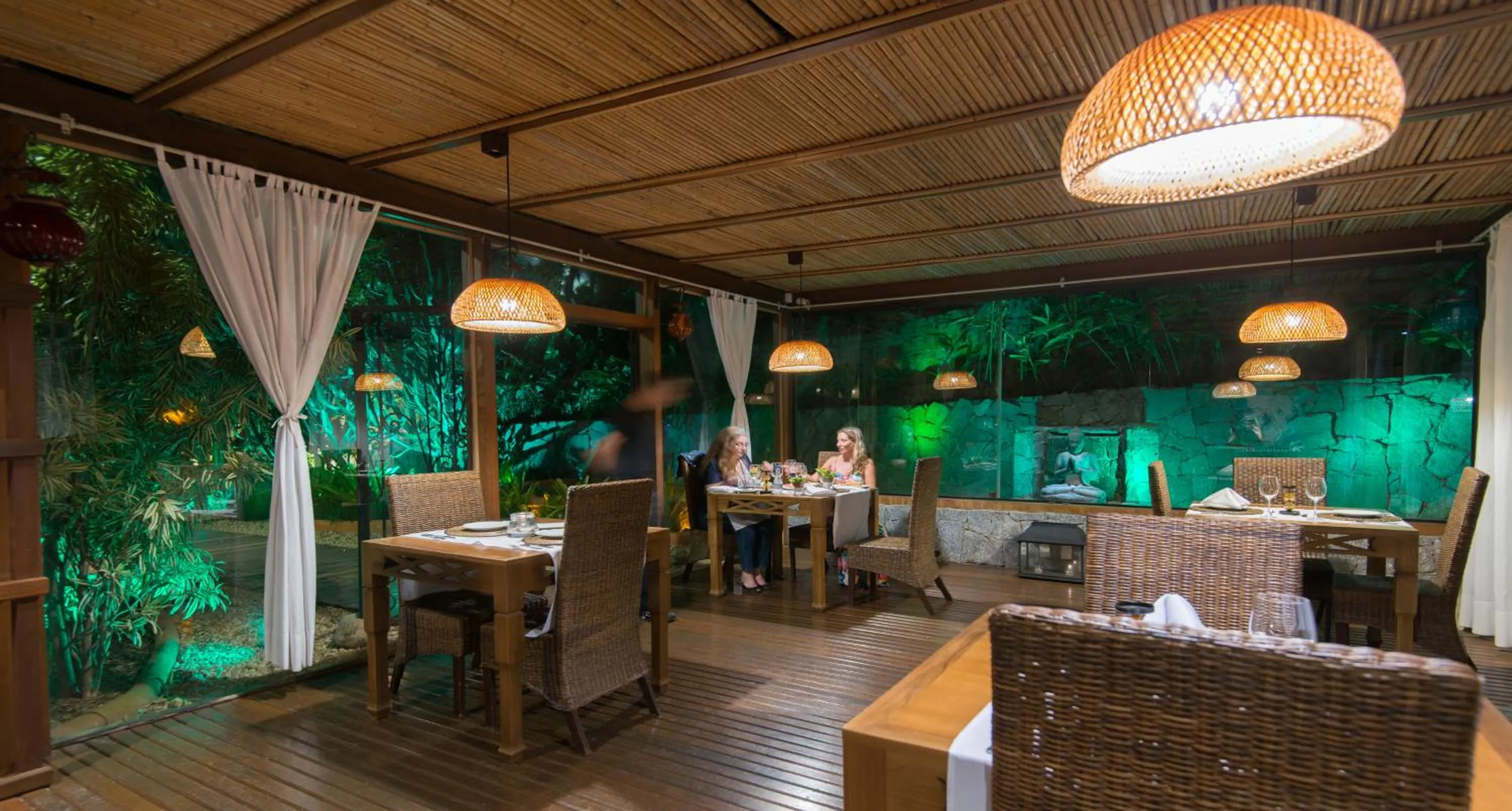 Restaurant/places to eat in La Pedrera Small Hotel & Spa