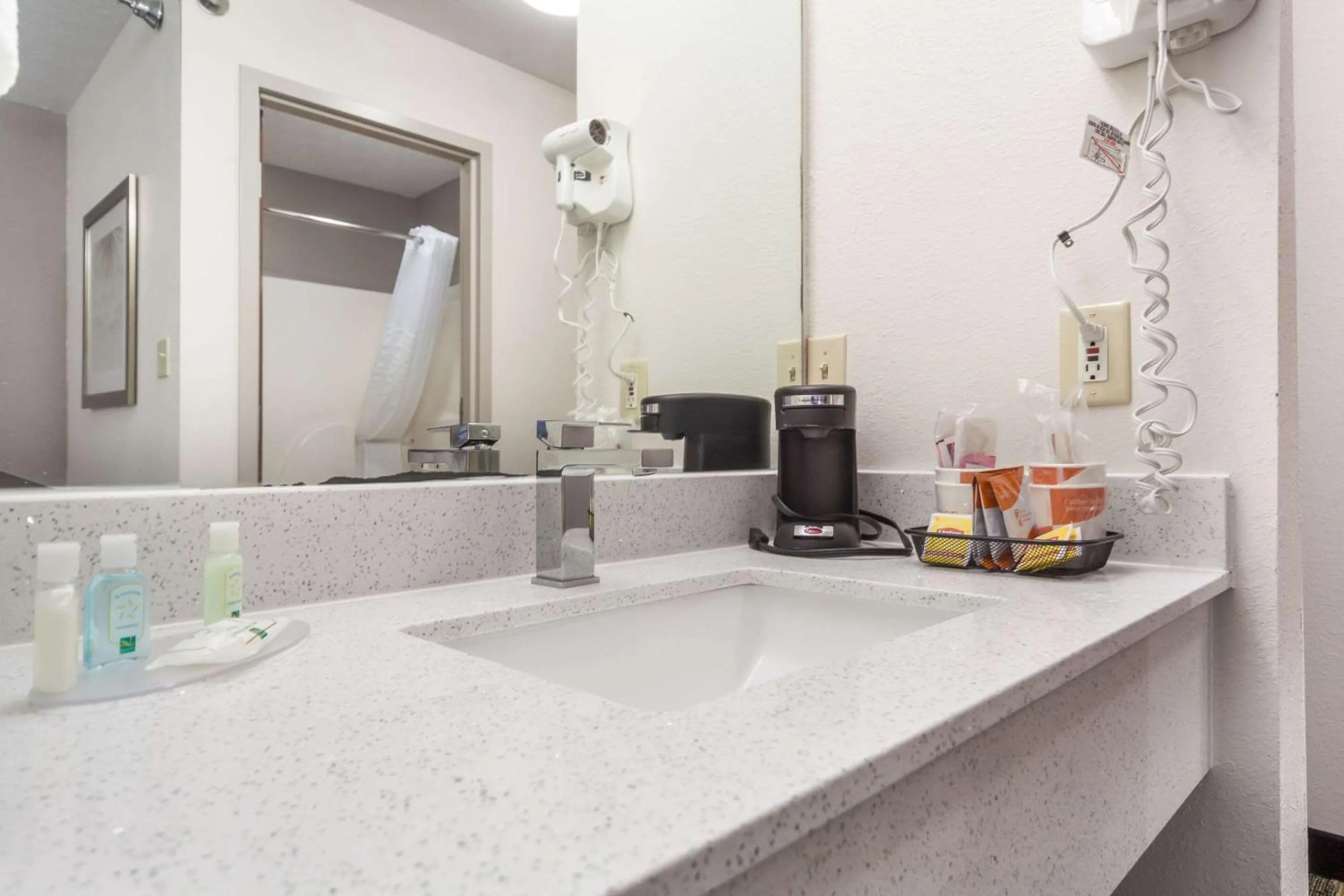 Photo of the whole room in Quality Inn & Suites Omaha Chalco