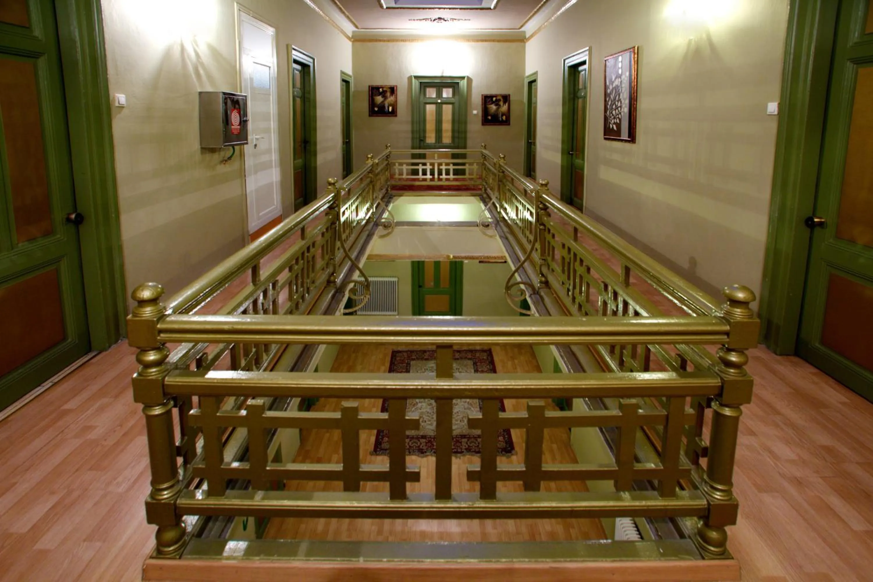 Property building in Atlantis