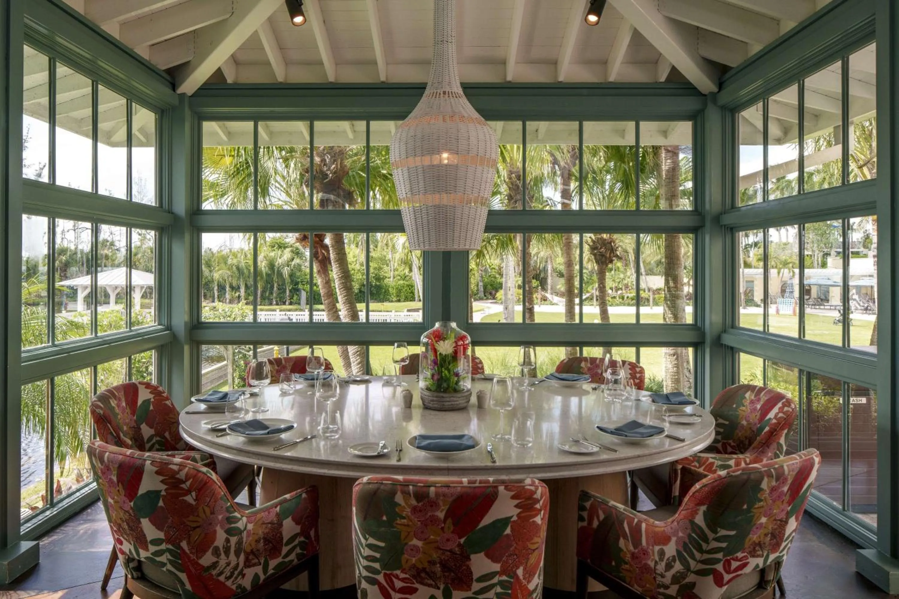 Restaurant/places to eat in Hyatt Regency Coconut Point Resort & Spa Near Naples