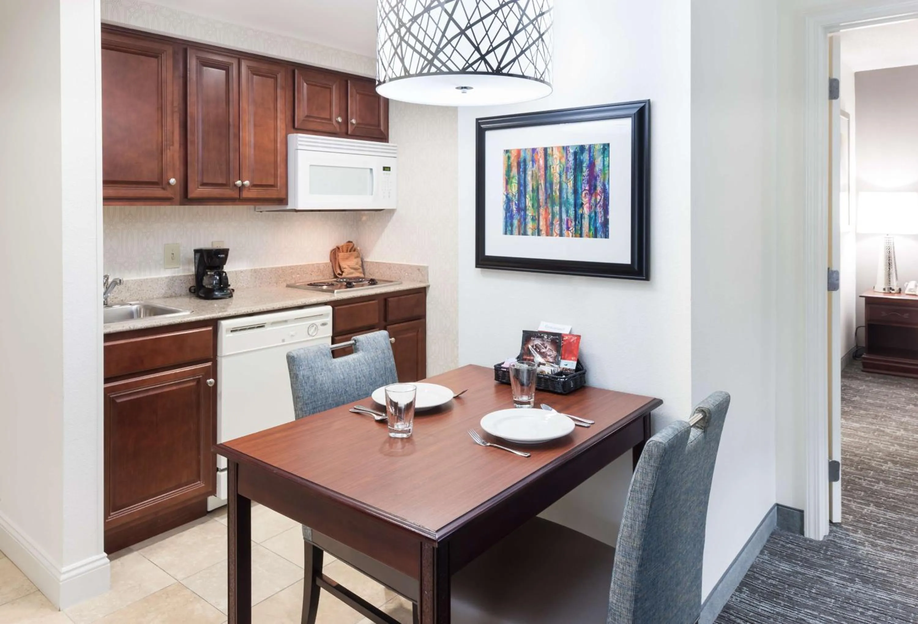 Kitchen or kitchenette in Homewood Suites by Hilton Huntsville-Village of Providence