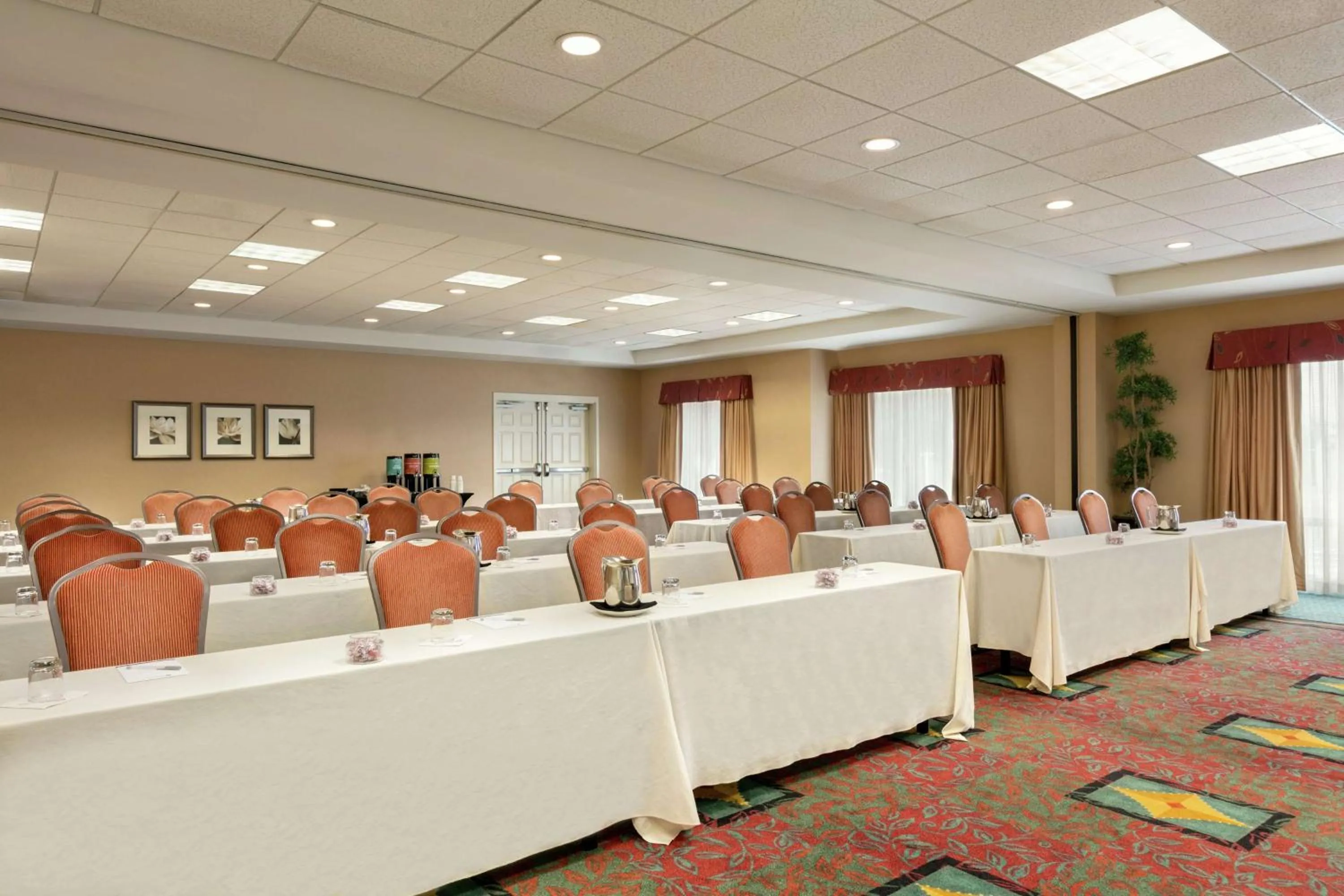 Meeting/conference room in Hilton Garden Inn Fort Myers Airport/FGCU