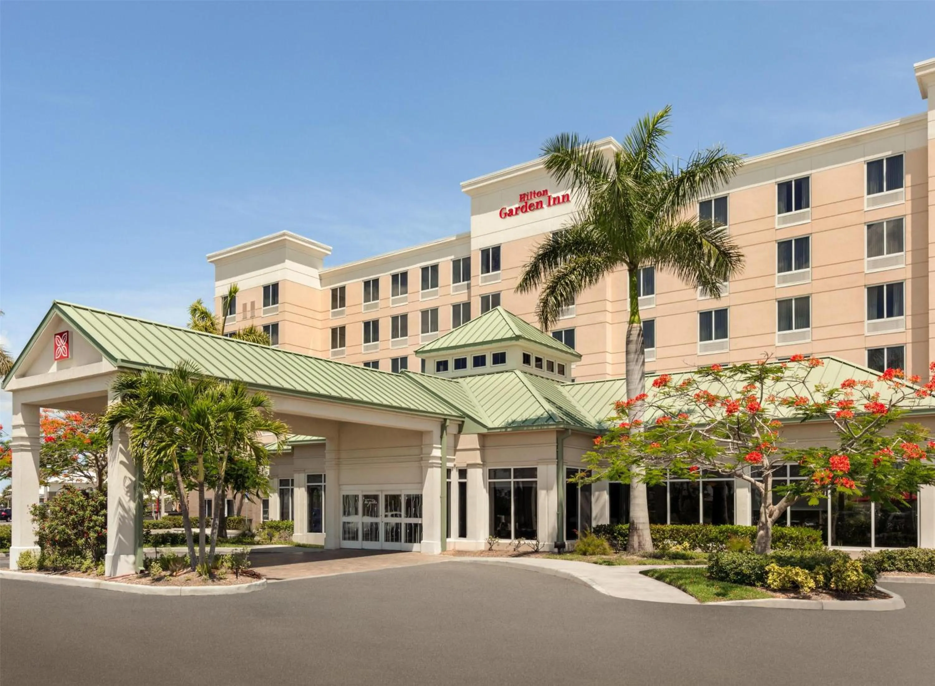 Property building in Hilton Garden Inn Fort Myers Airport/FGCU