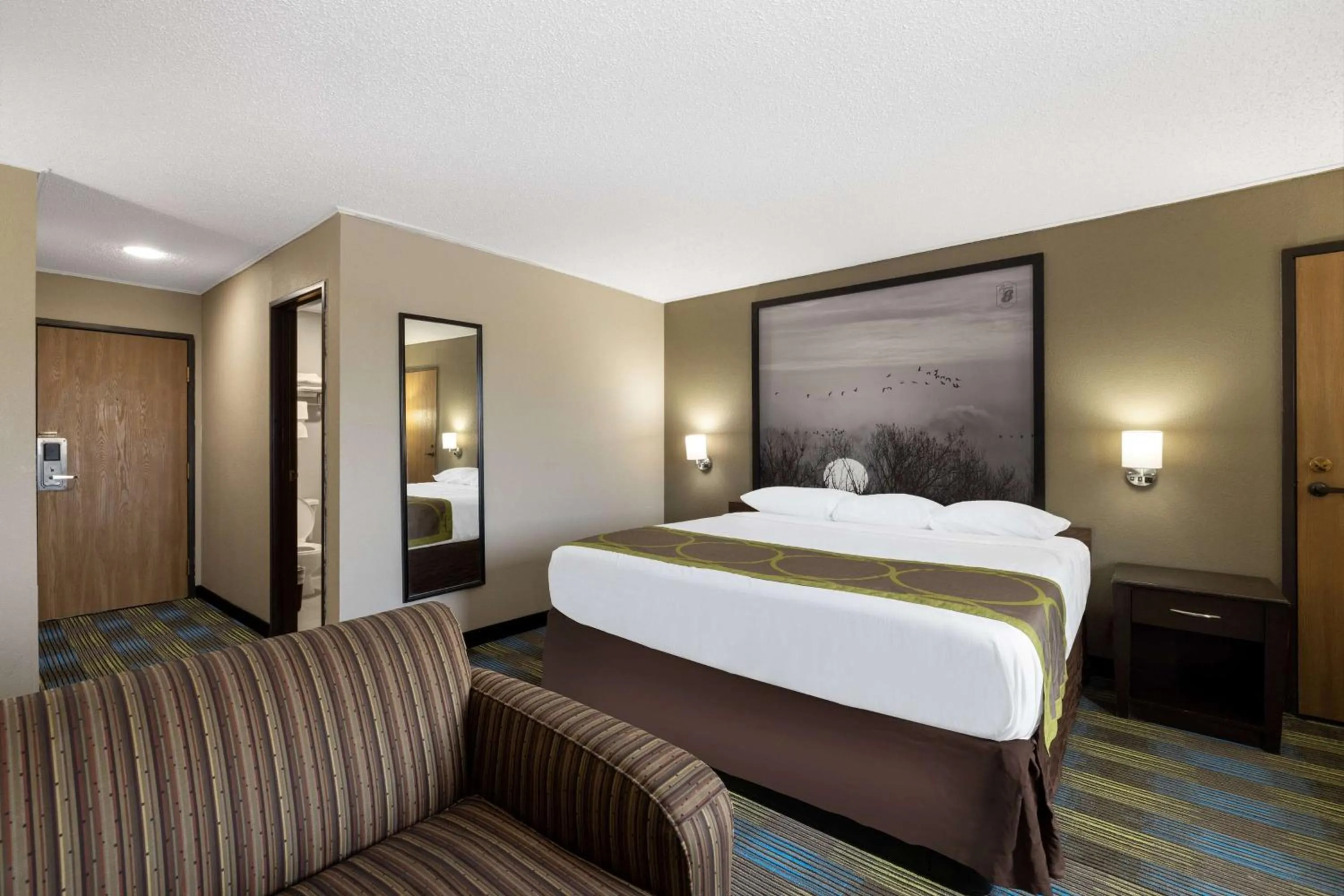 Photo of the whole room, Bed in Super 8 by Wyndham Omaha SW