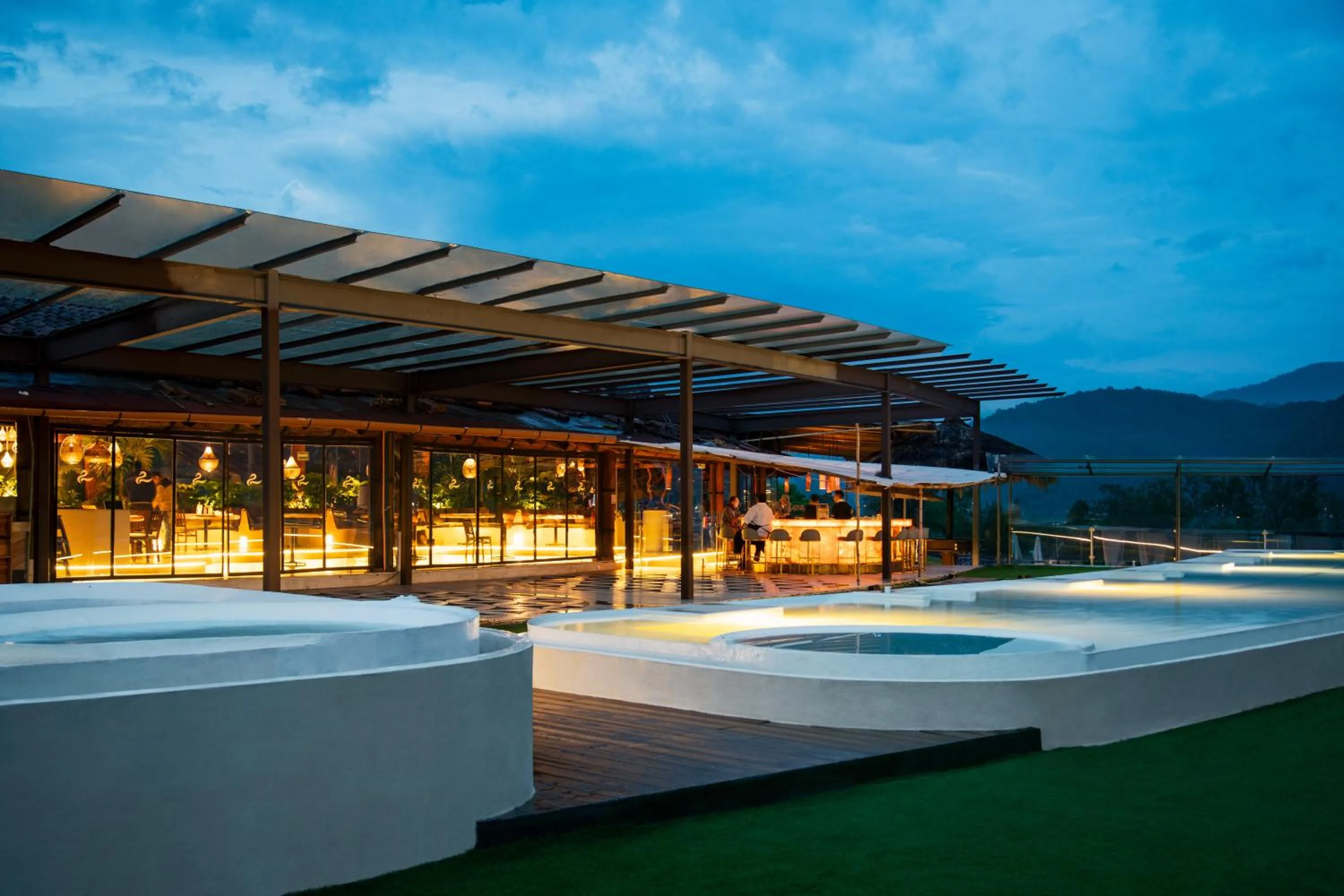 Restaurant/places to eat in El Santuario Resort & Spa