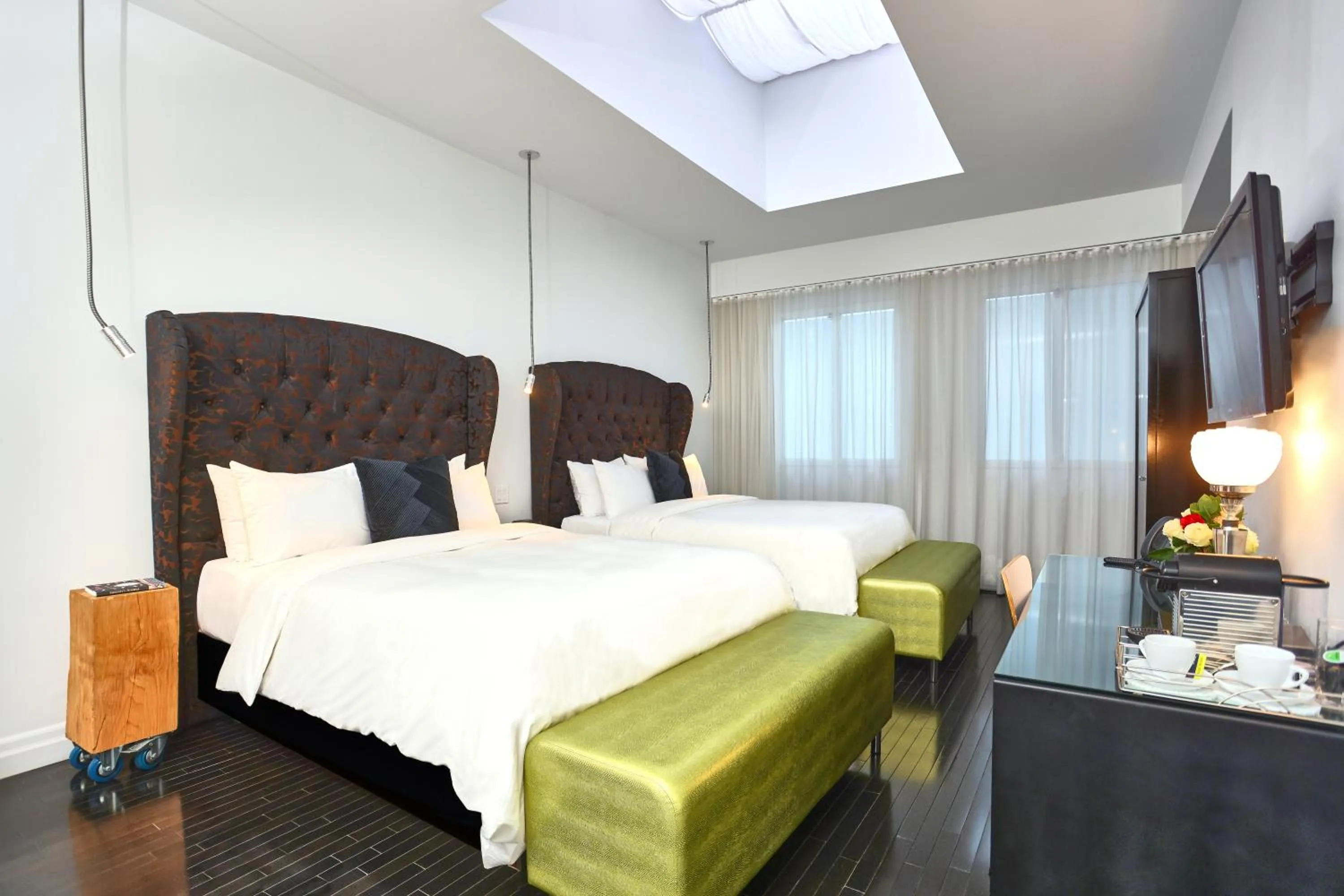 Photo of the whole room, Bed in Hotel Chez Swann