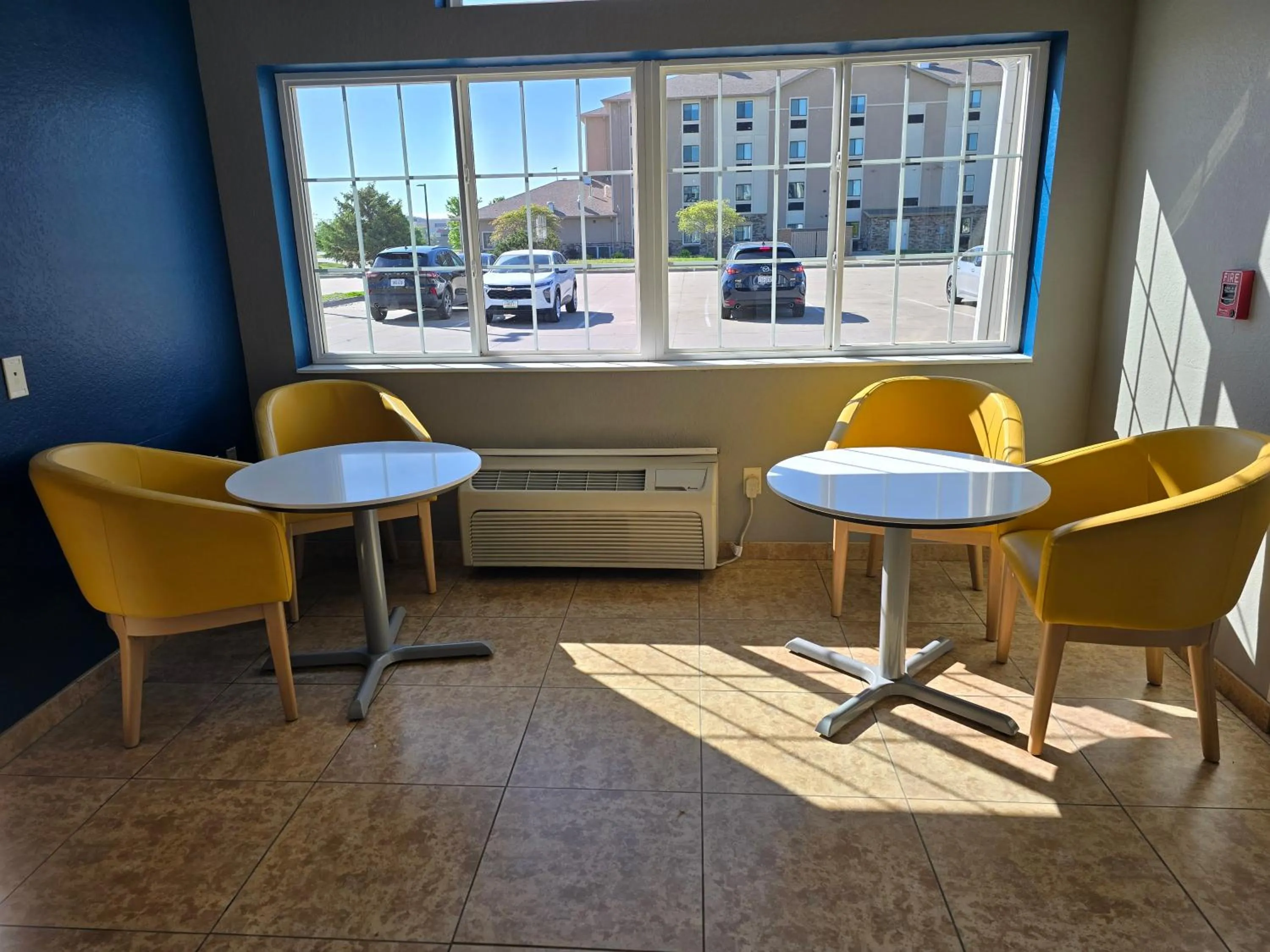 Seating area in Microtel Inn & Suites by Wyndham Bluffs