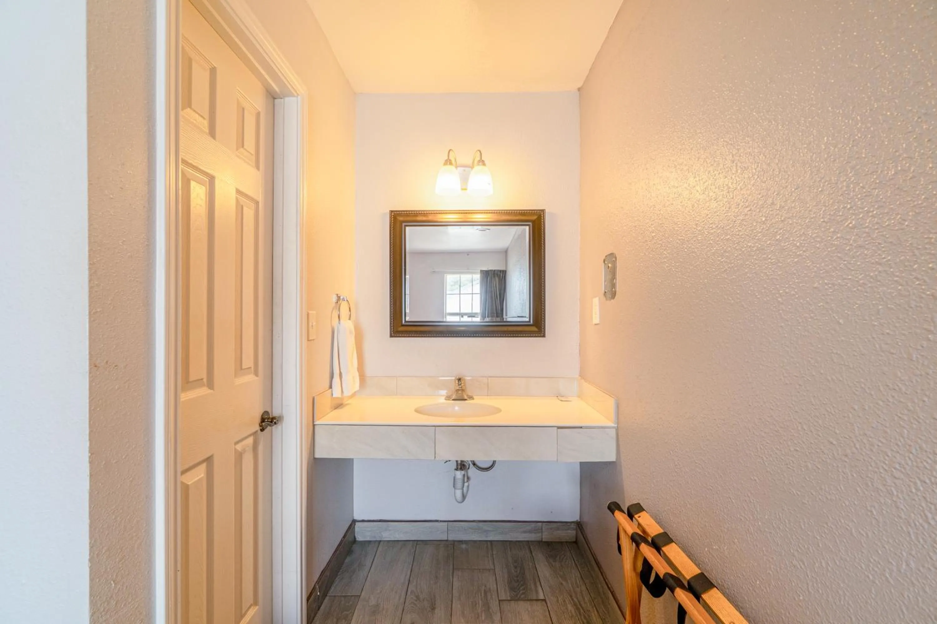 Bathroom in OYO Budget Inn Falfurrias Hwy 281