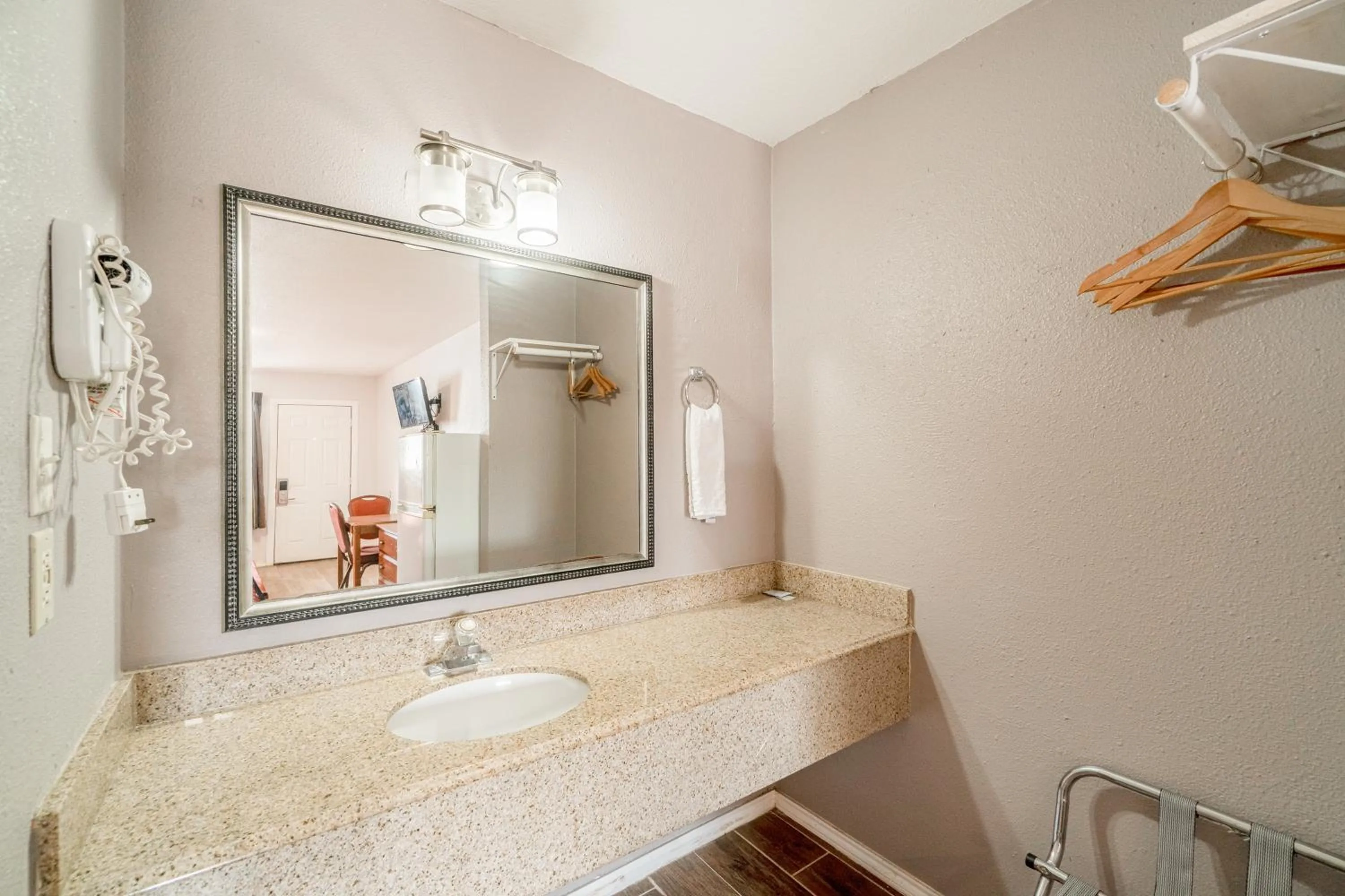 Bathroom in OYO Budget Inn Falfurrias Hwy 281