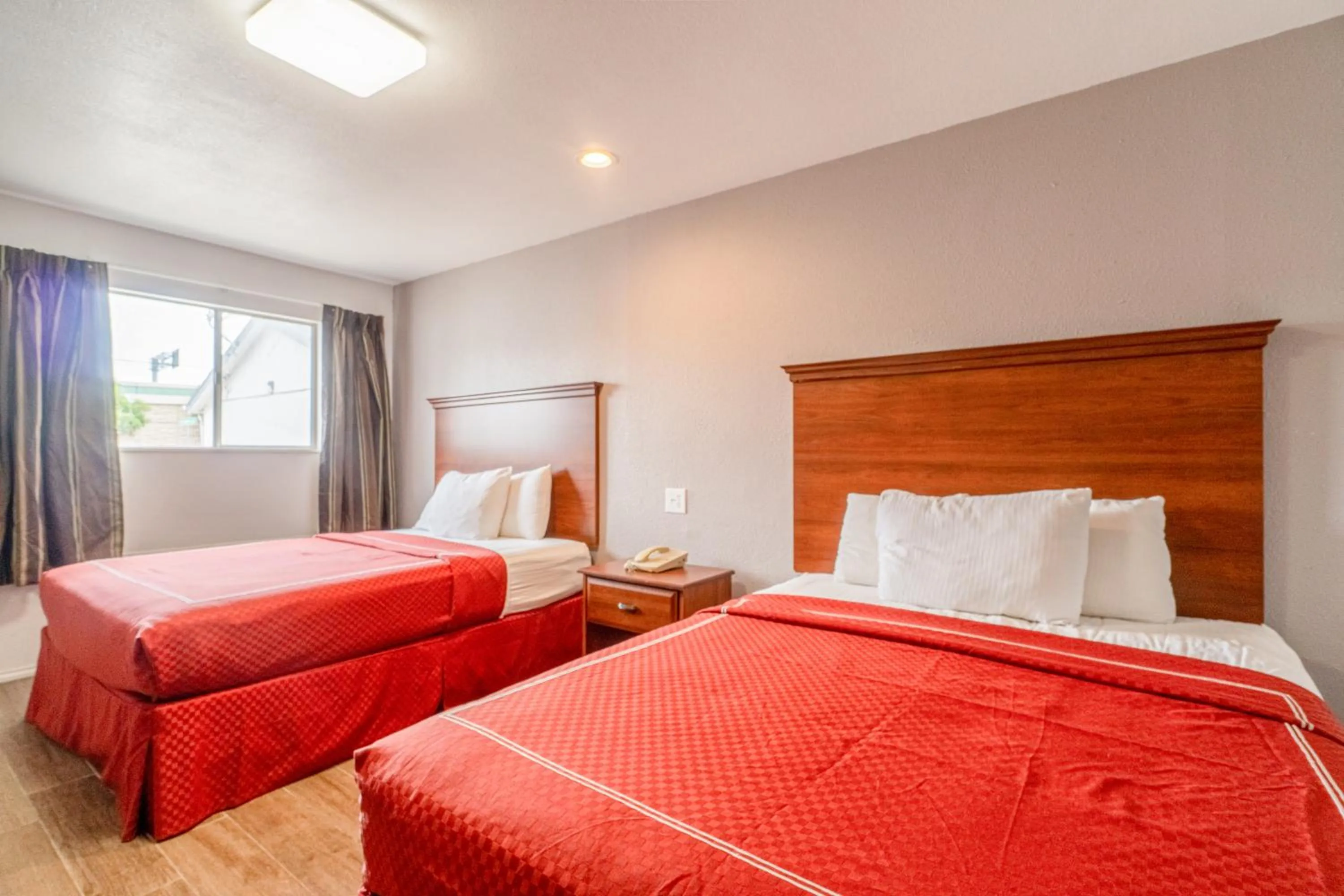 Bedroom, Bed in OYO Budget Inn Falfurrias Hwy 281