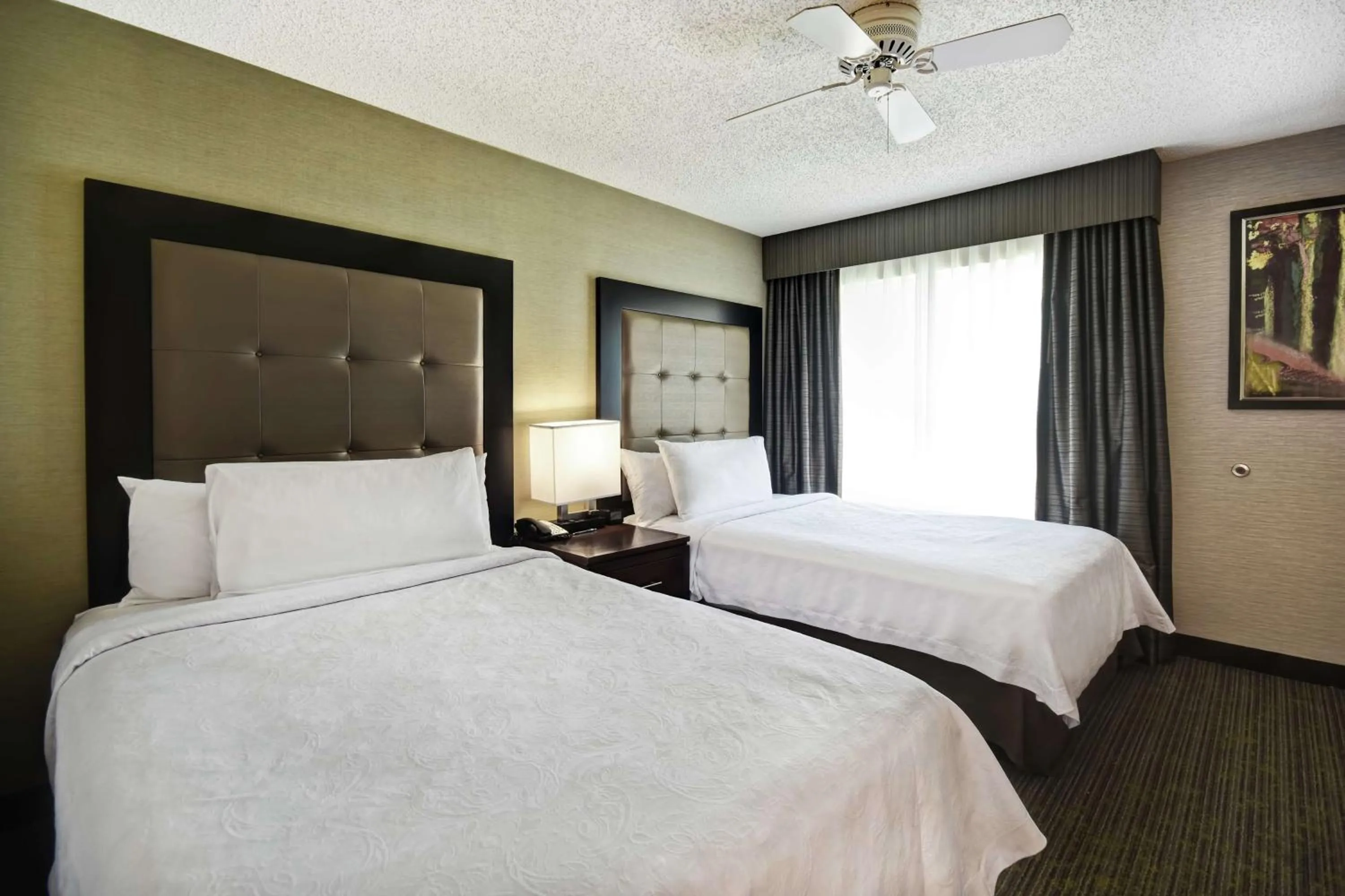 Bed in Homewood Suites by Hilton Atlanta-Galleria/Cumberland