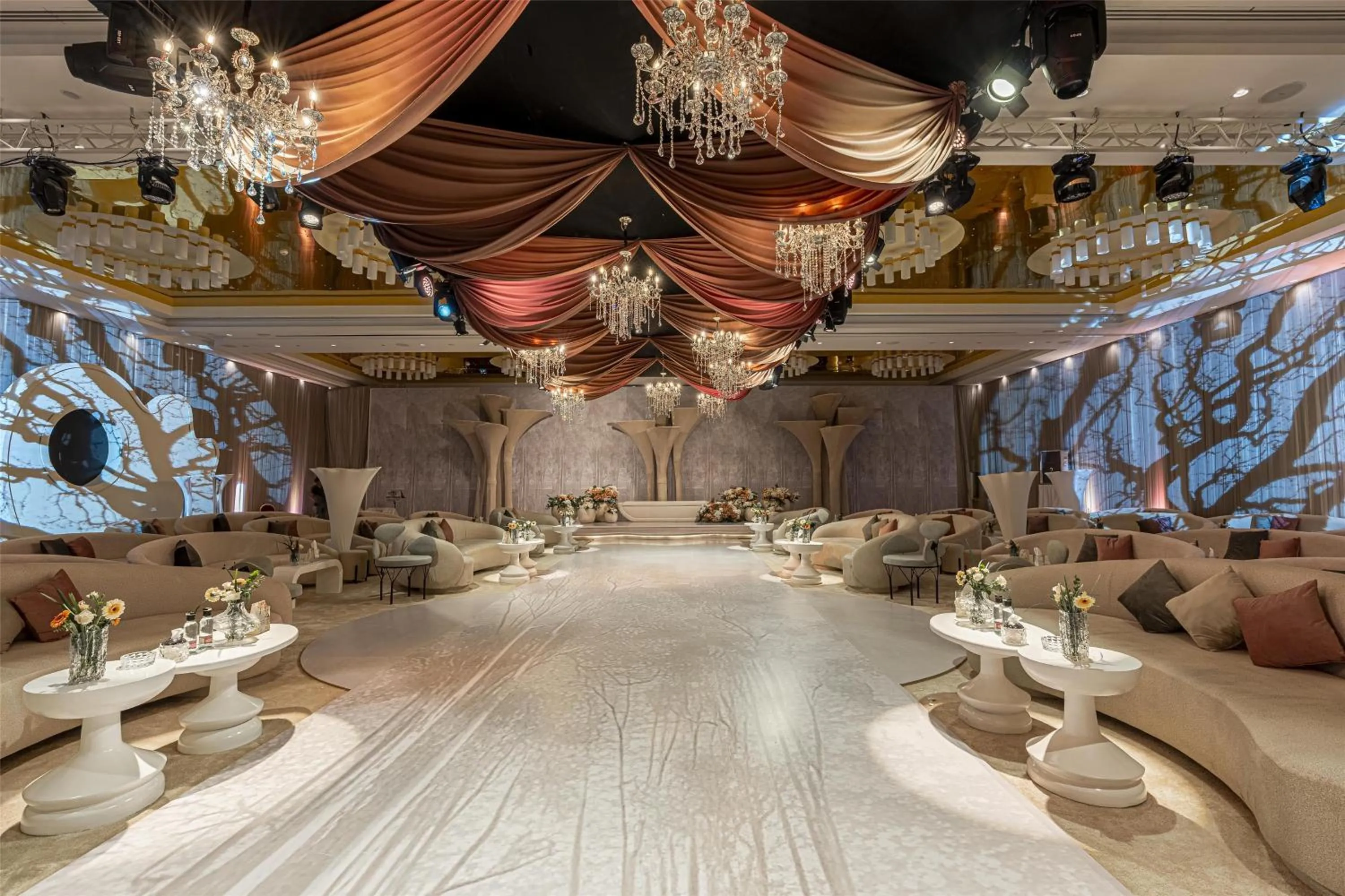 wedding in Radisson Blu Hotel and Convention Center, Riyadh Minhal