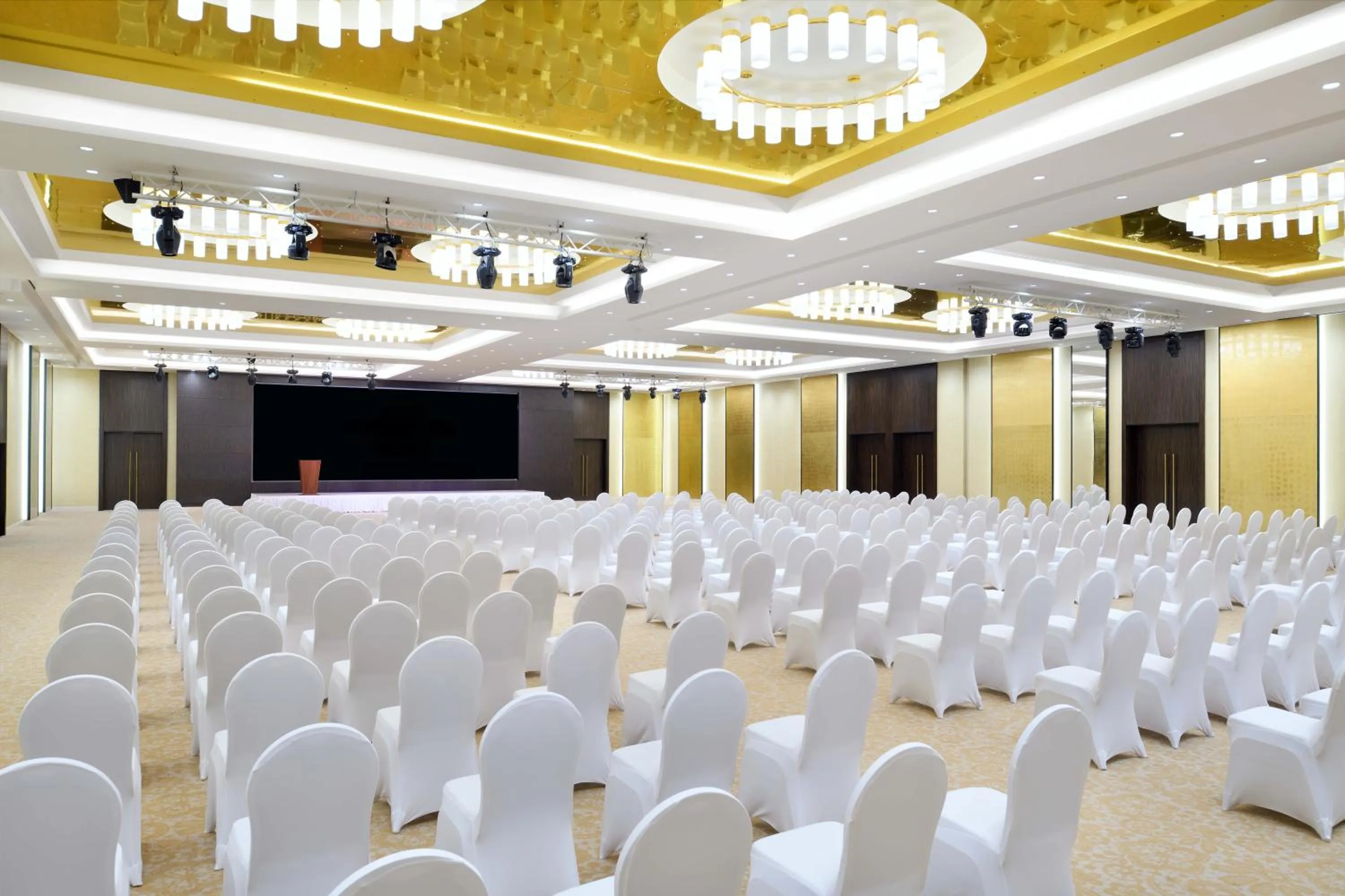 Meeting/conference room in Crowne Plaza Hotel Riyadh Minhal, an IHG Hotel