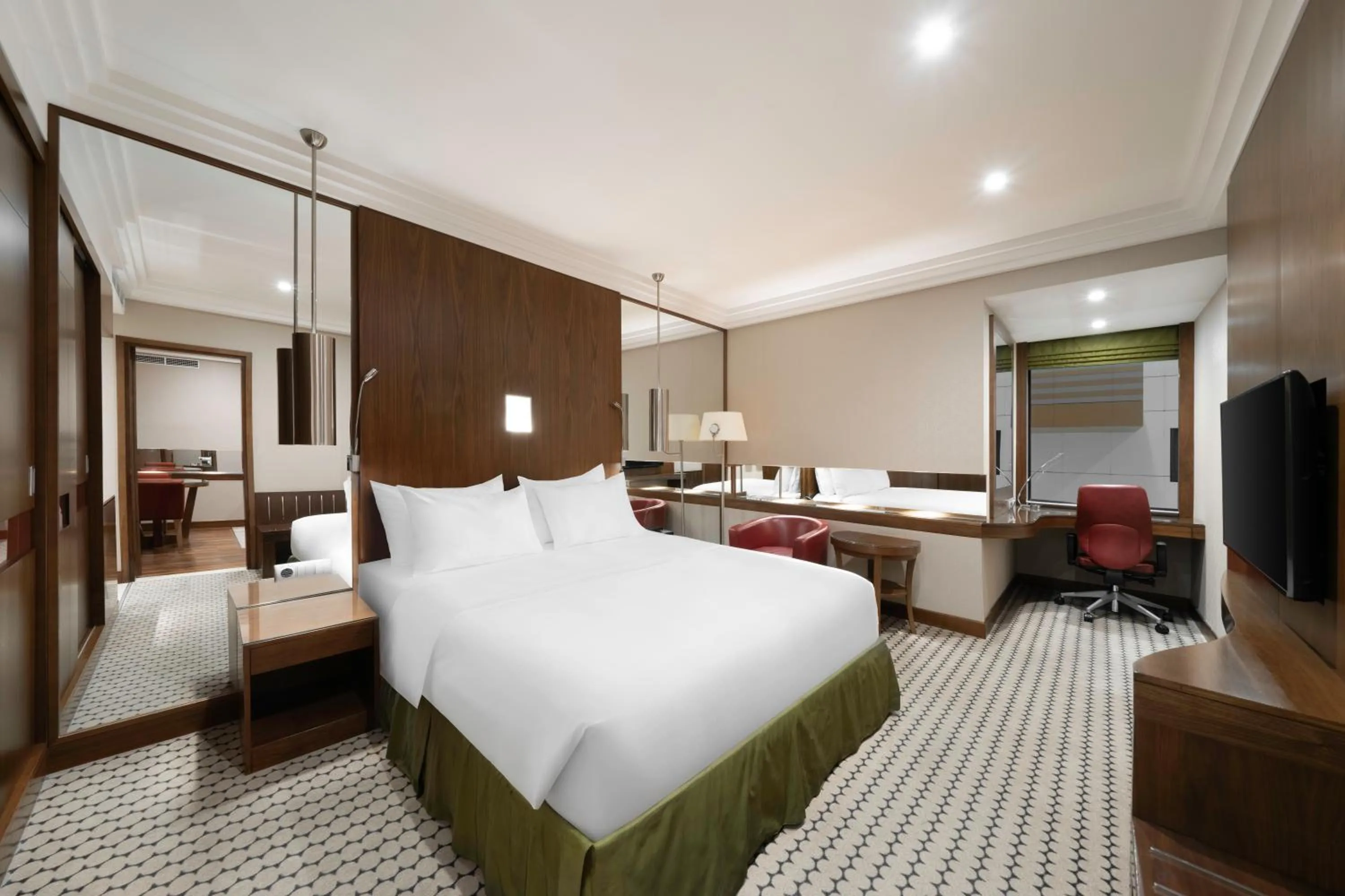Bedroom, Bed in Crowne Plaza Hotel Riyadh Minhal, an IHG Hotel