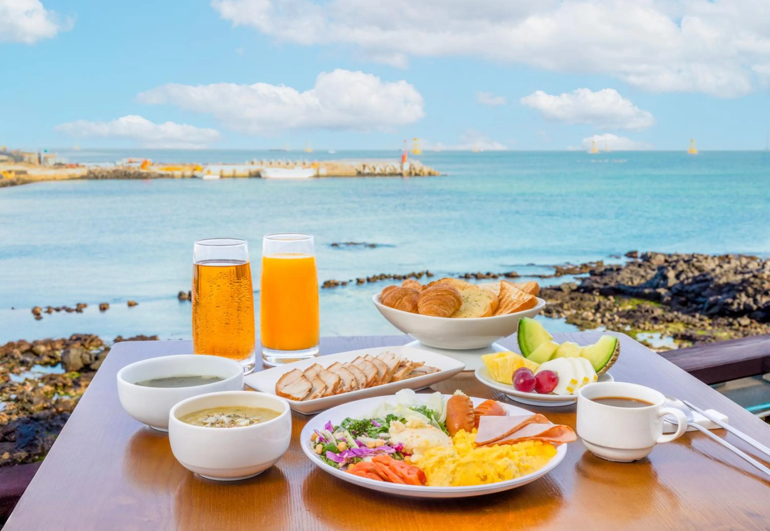 Buffet breakfast in Kensington Resort Jeju Hanlim