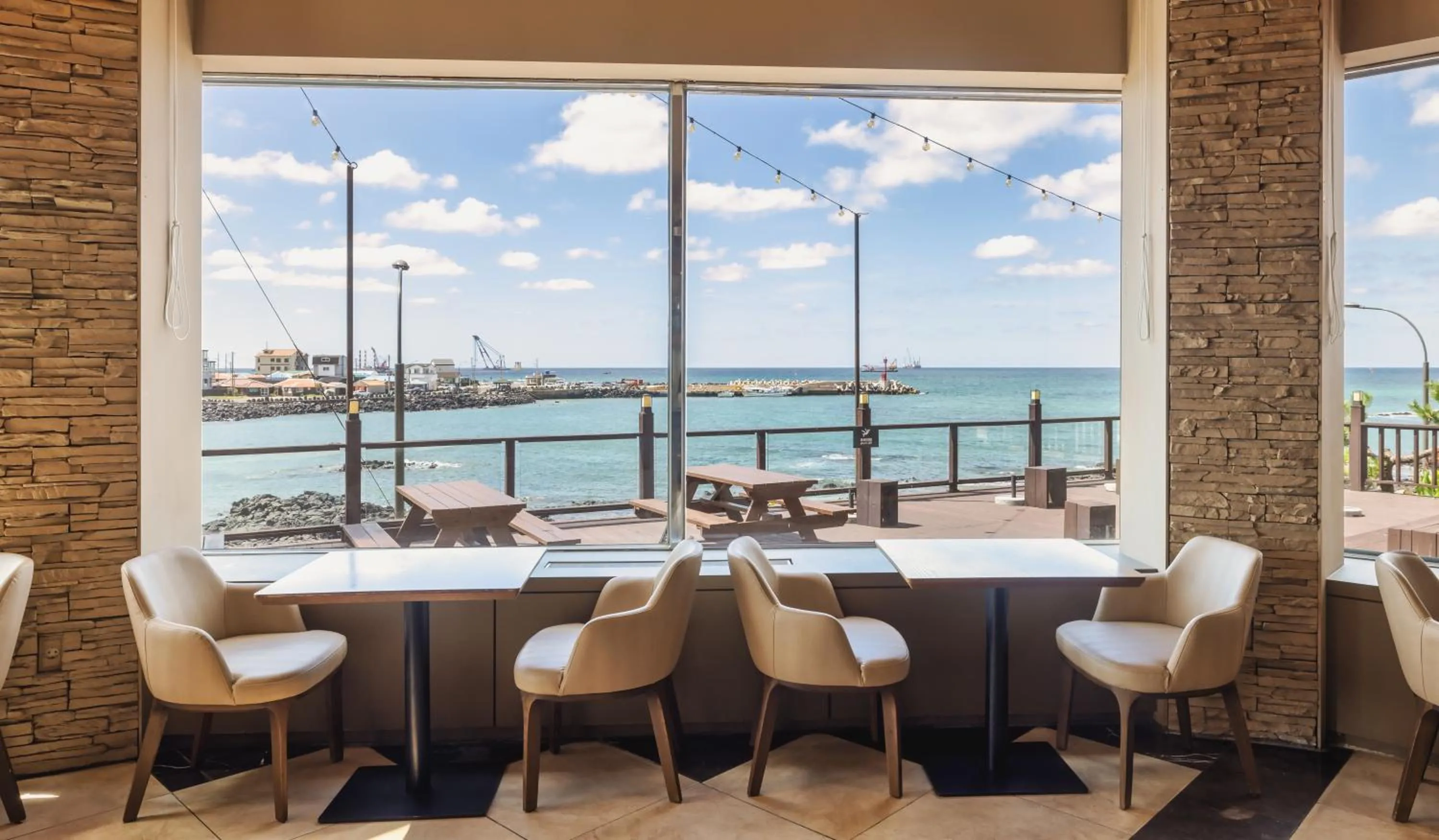 Restaurant/places to eat in Kensington Resort Jeju Hanlim