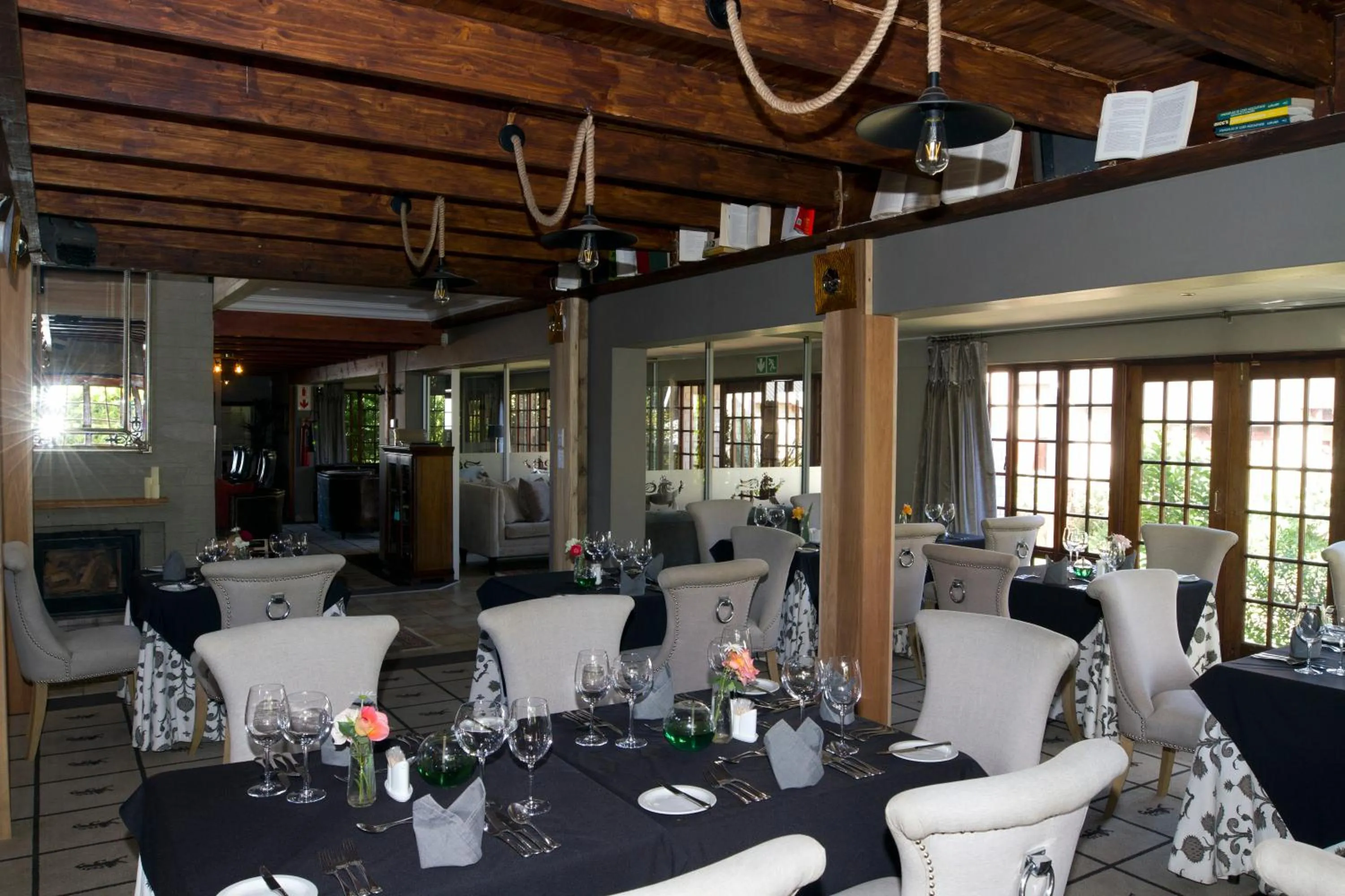 Restaurant/places to eat in The Highlander Hotel Dullstroom