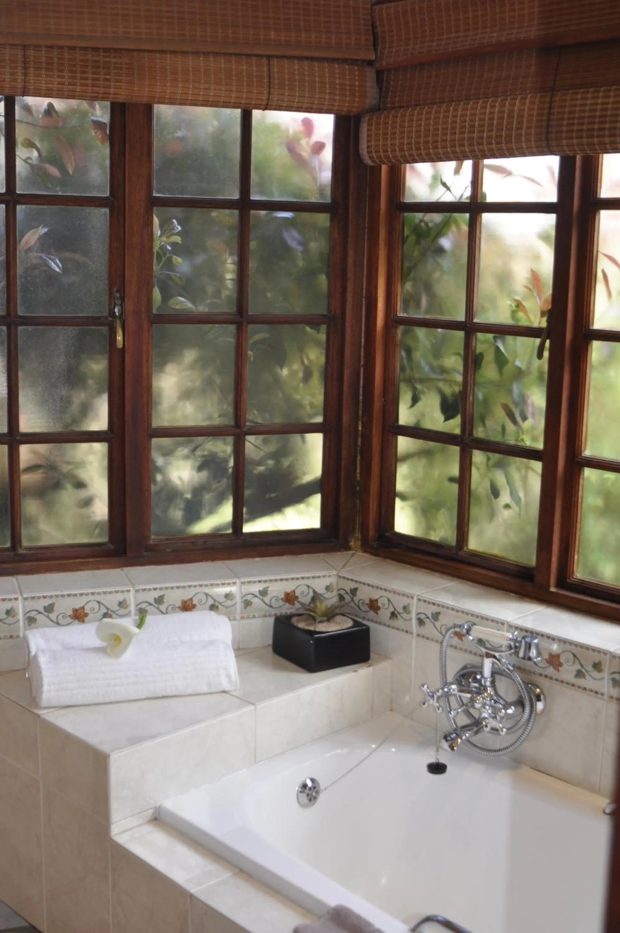 Bathroom in The Highlander Hotel Dullstroom