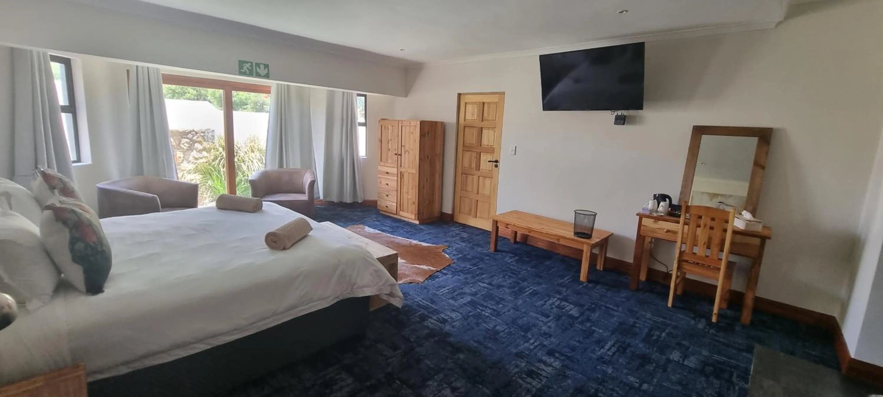 Bed in The Highlander Hotel Dullstroom