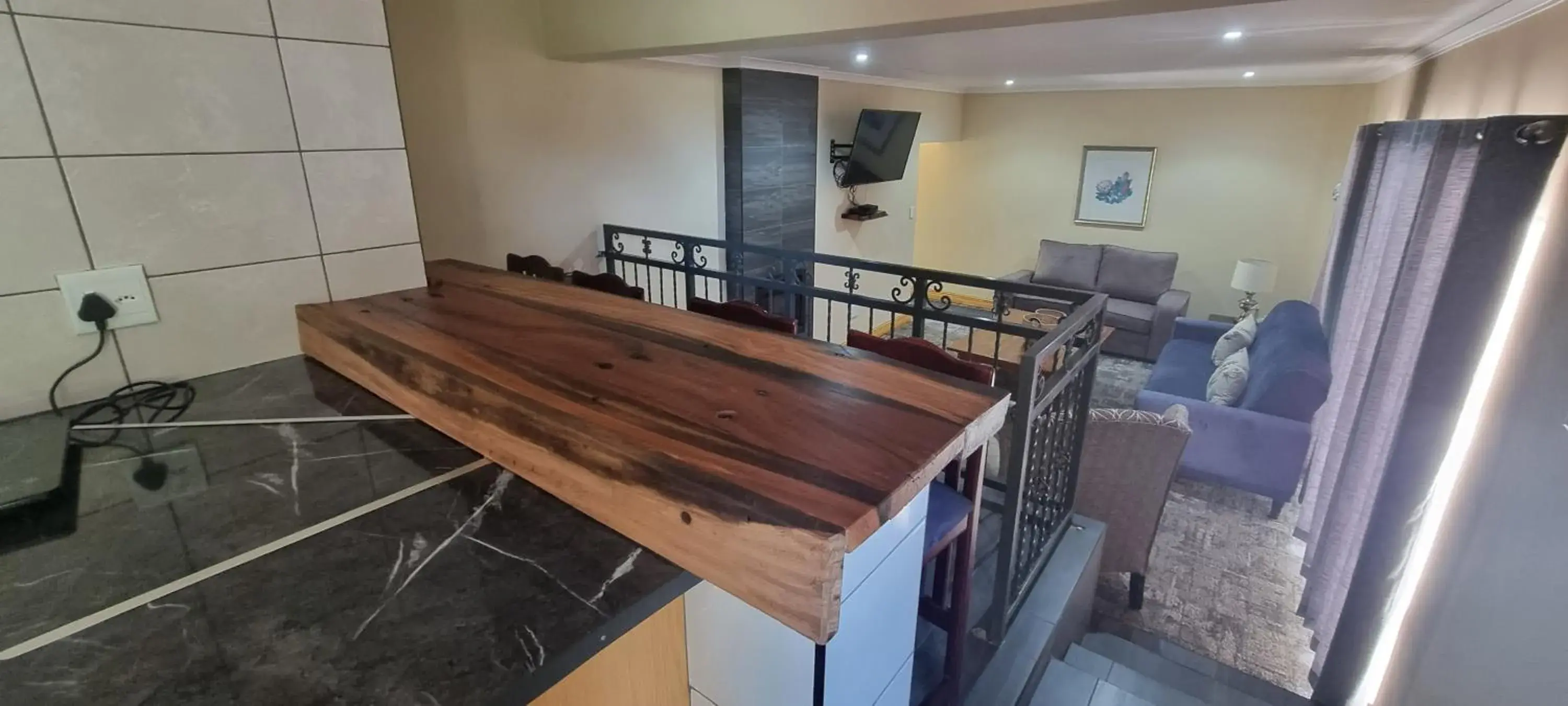 Junior Suite - single occupancy in The Highlander Hotel Dullstroom Junior Suite - single occupancy in The Highlander Hotel Dullstroom