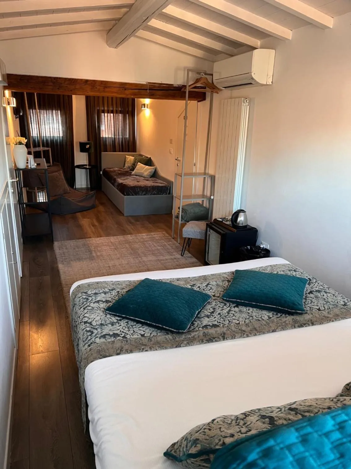 Bedroom, Bed in La Loggia della Luna