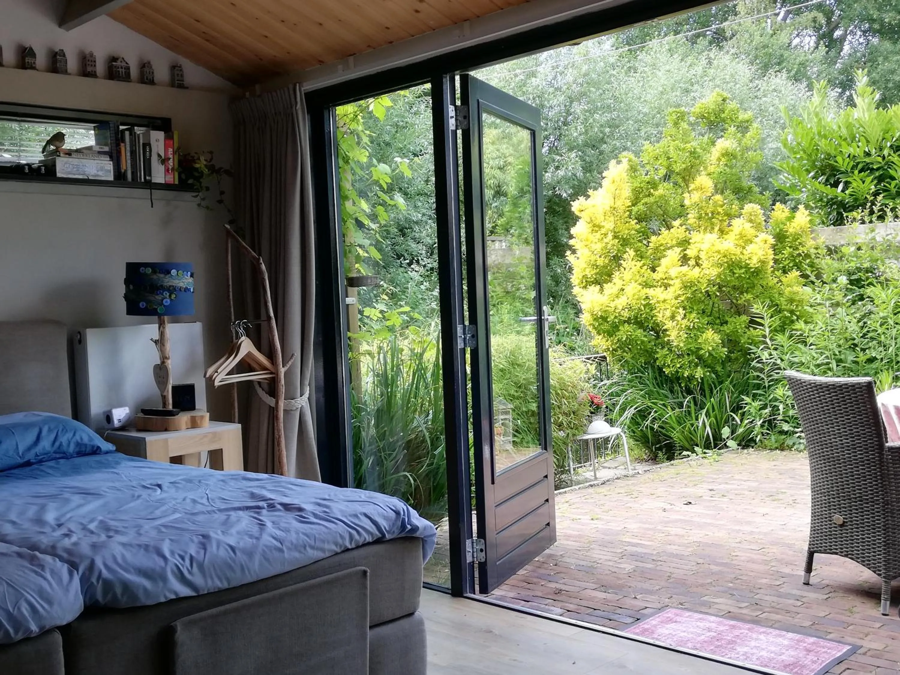 Garden view, Bed in De Zes Wielen
