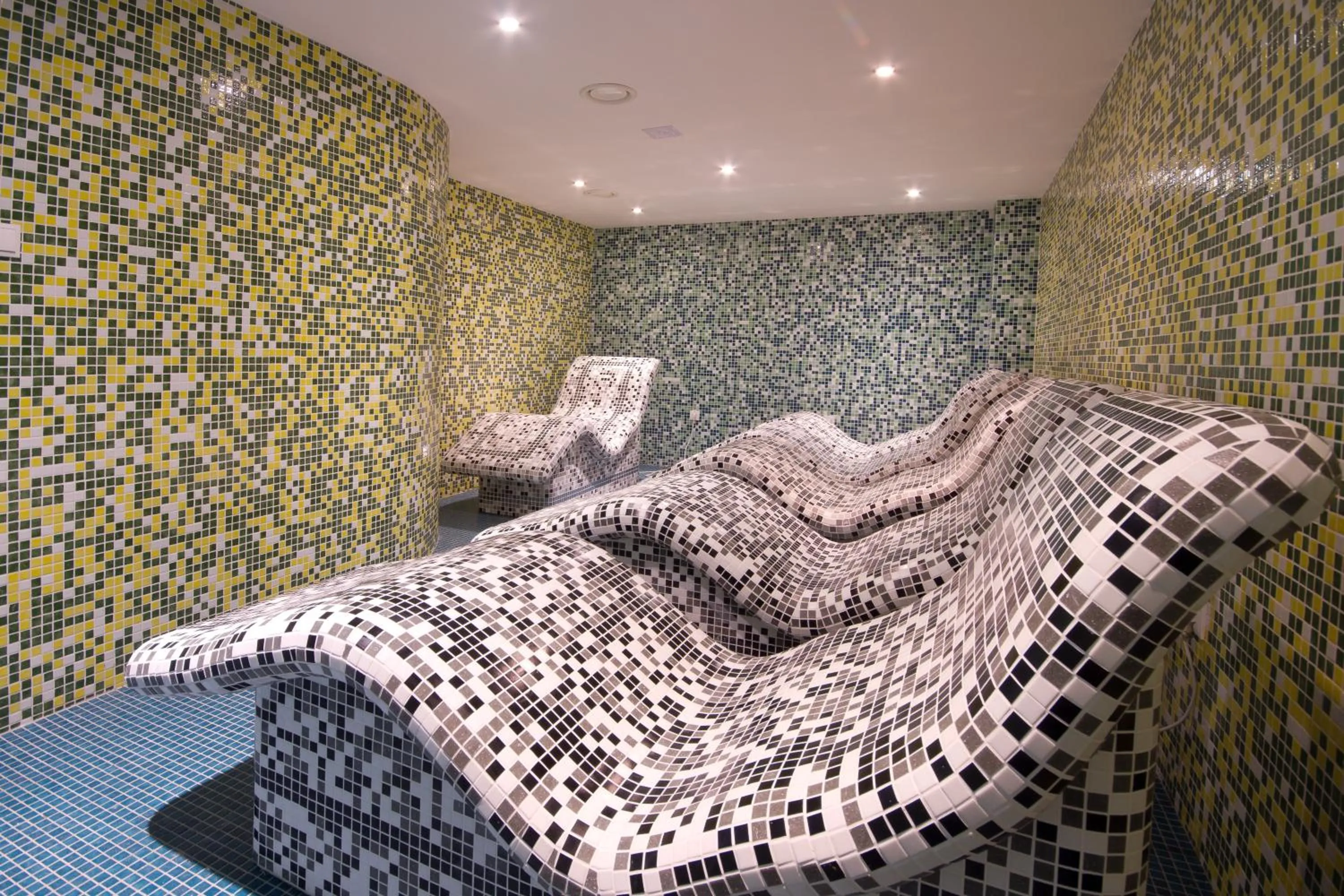 Sauna, Bed in Hotel Mousson