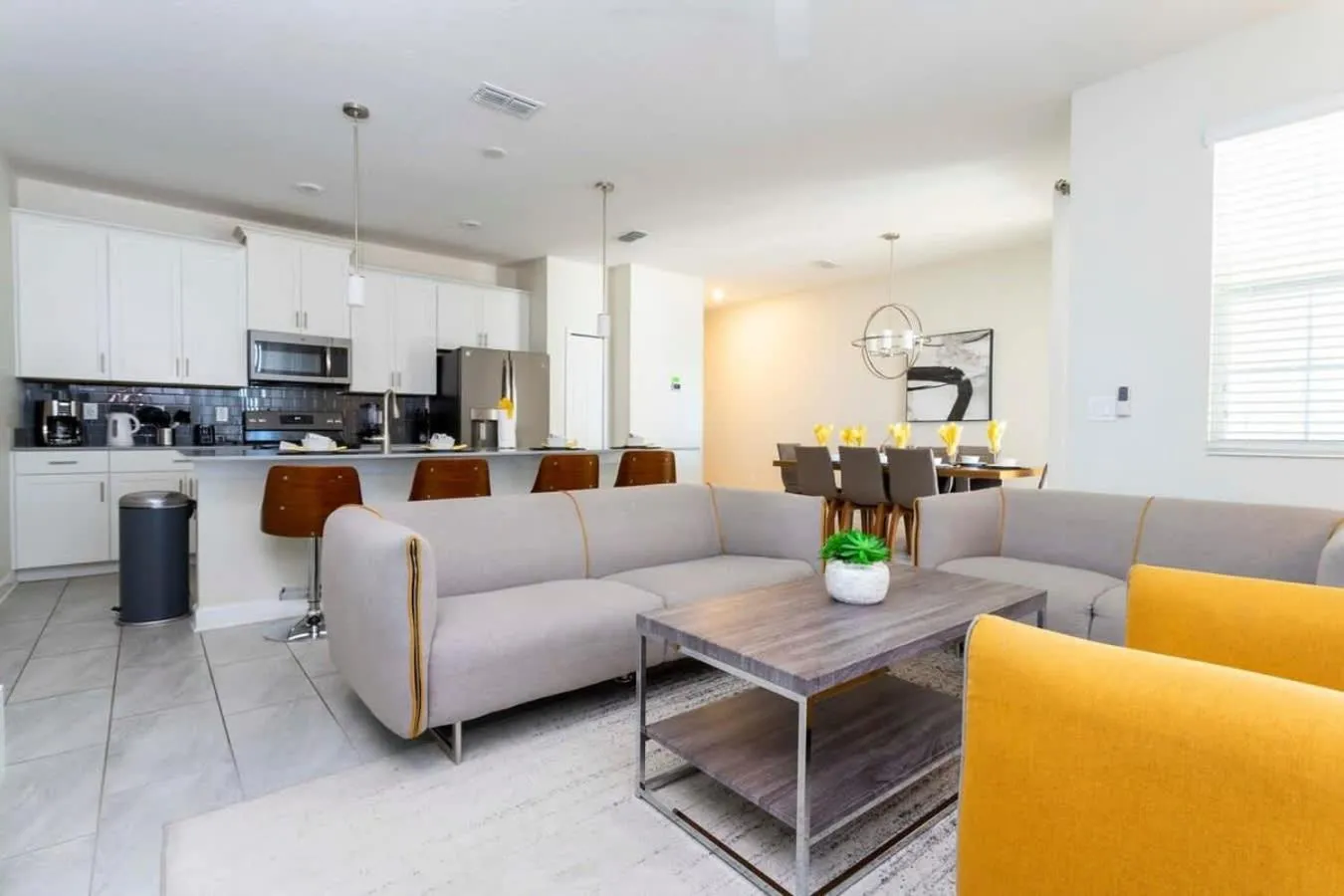 Four Bedrooms TownHome 4861