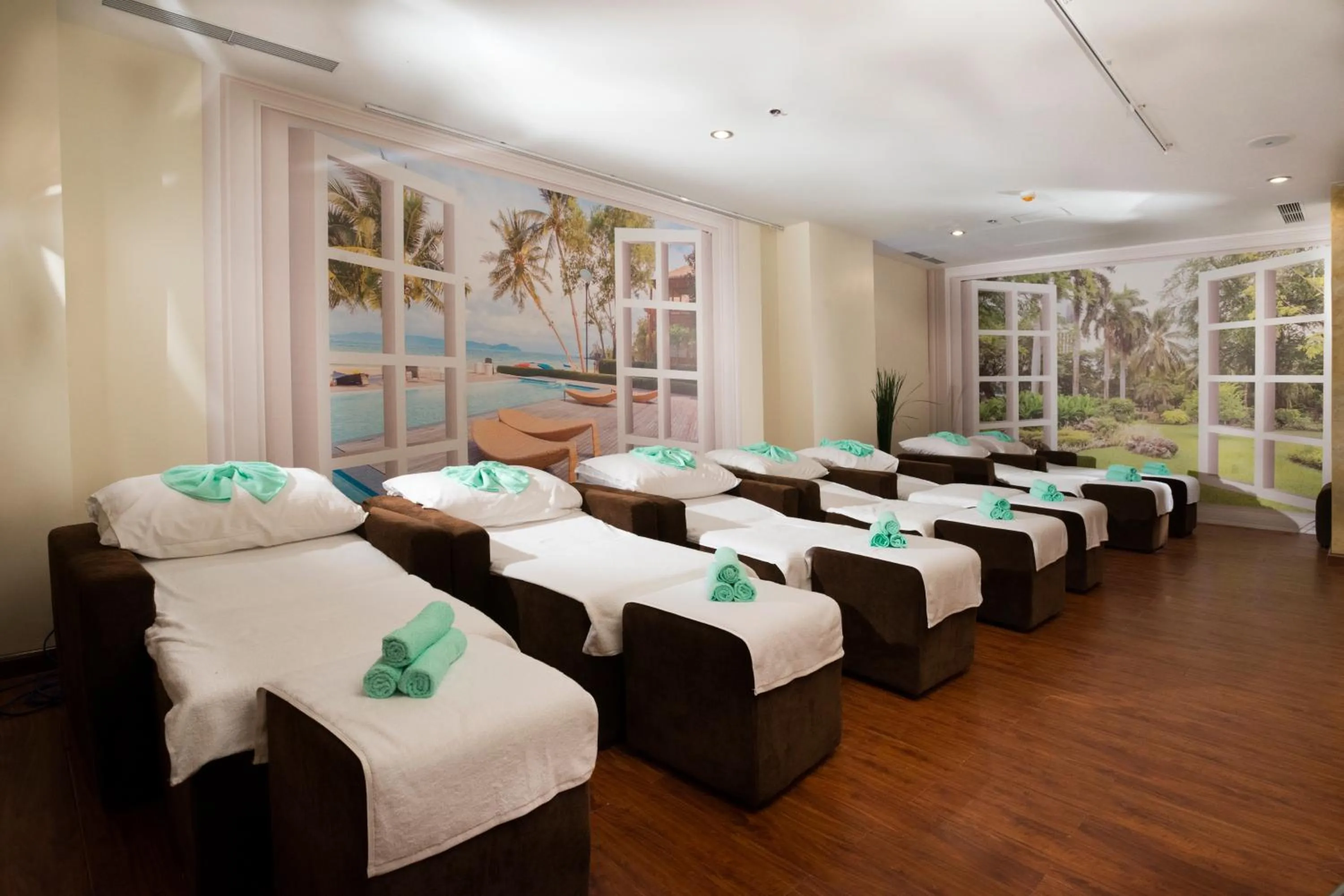 Massage, Bed in Aristo Saigon Hotel