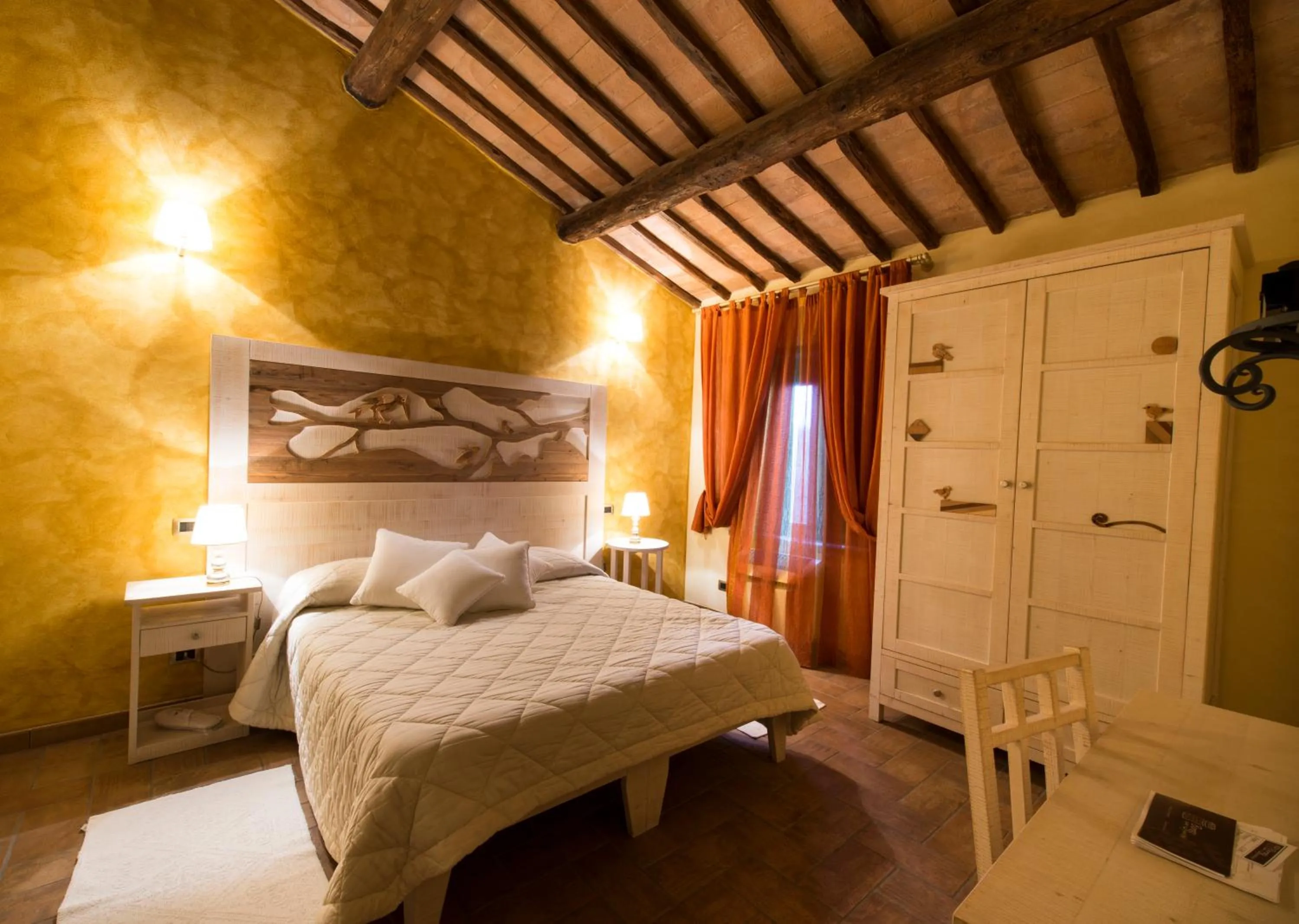 Photo of the whole room, Bed in Borgo San Faustino Country Relais and Spa