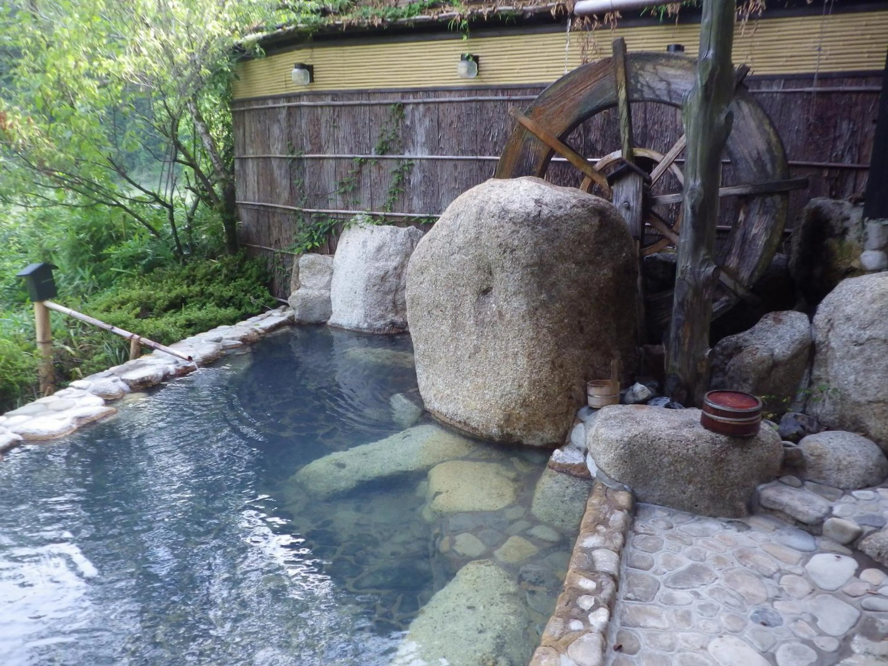 Open Air Bath in Kosenkaku Yoshinoya