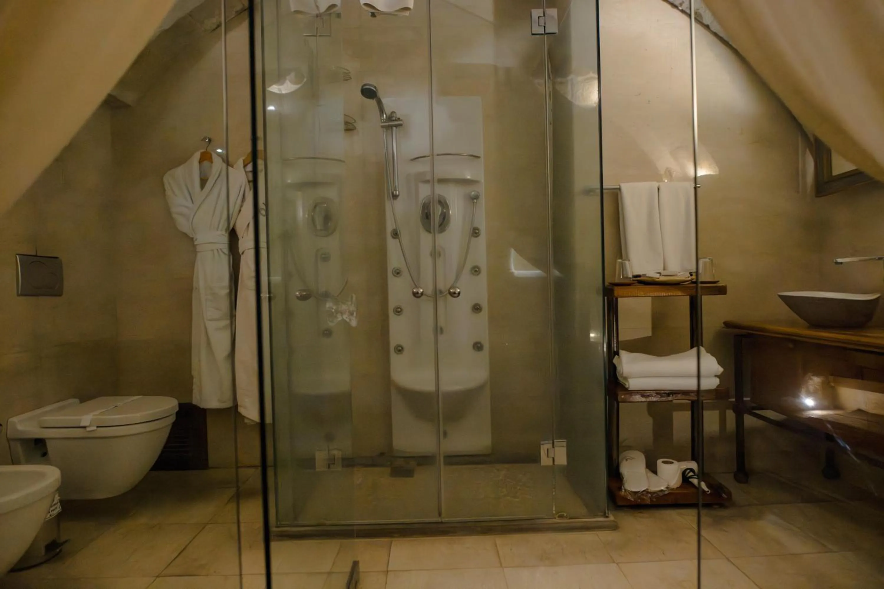 Shower in Anatolian Houses Cave Hotel & SPA