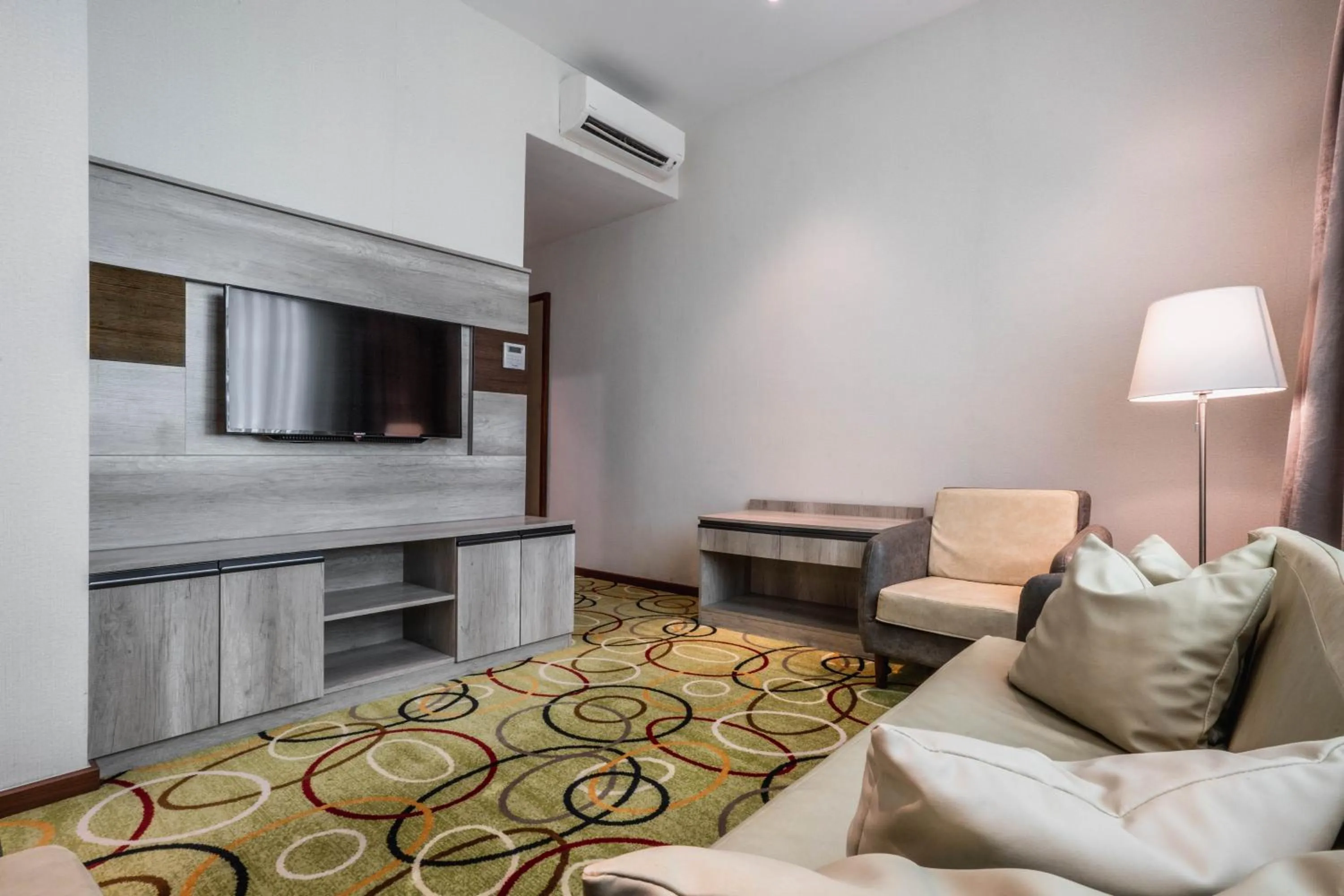 Living room, Bed in Ano Hotel