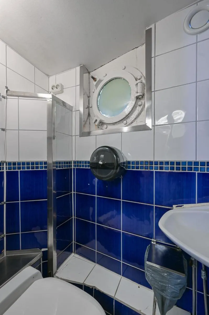 Bathroom in Rygerfjord Hotel & Hostel