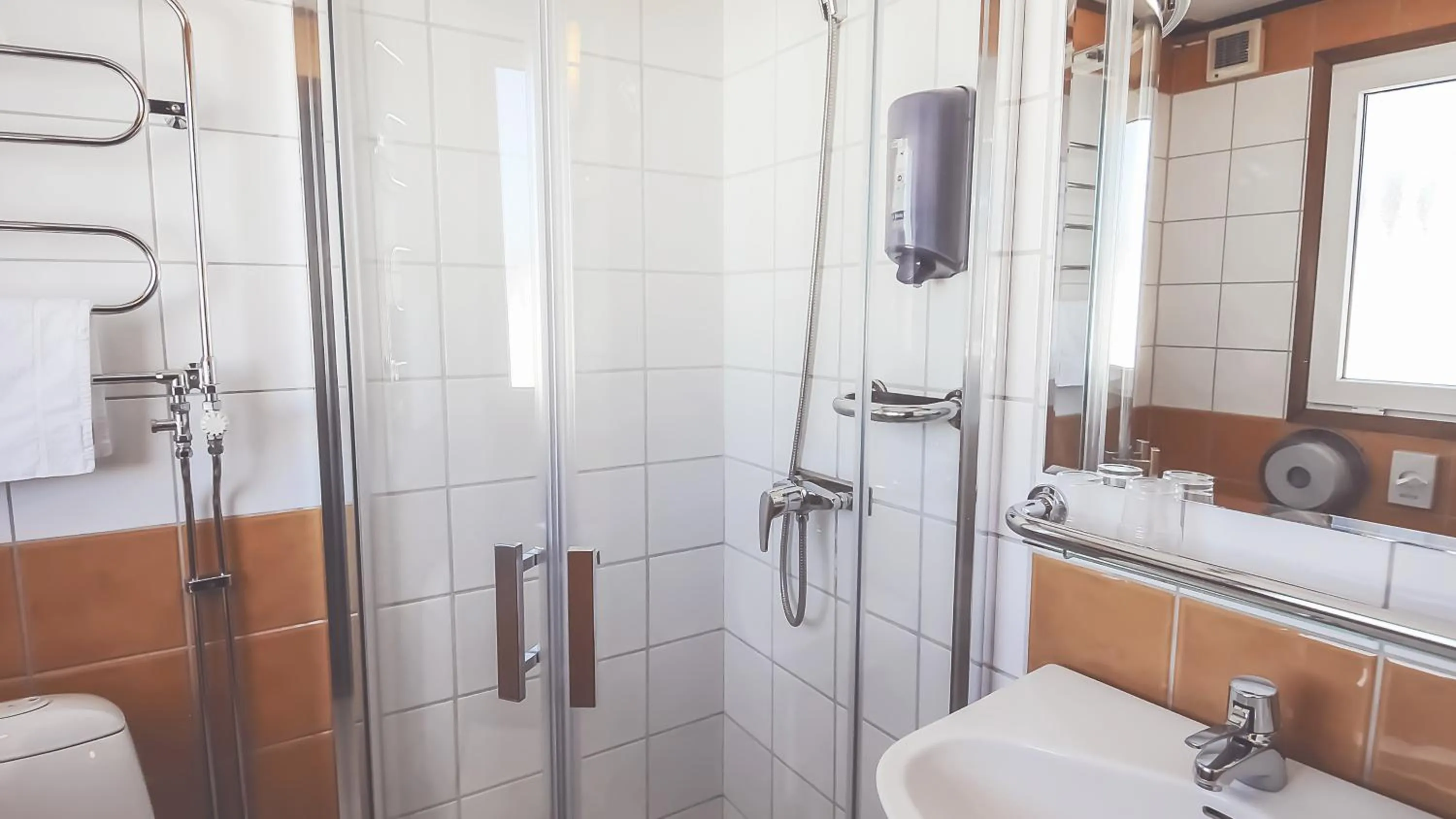 Bathroom in Rygerfjord Hotel & Hostel