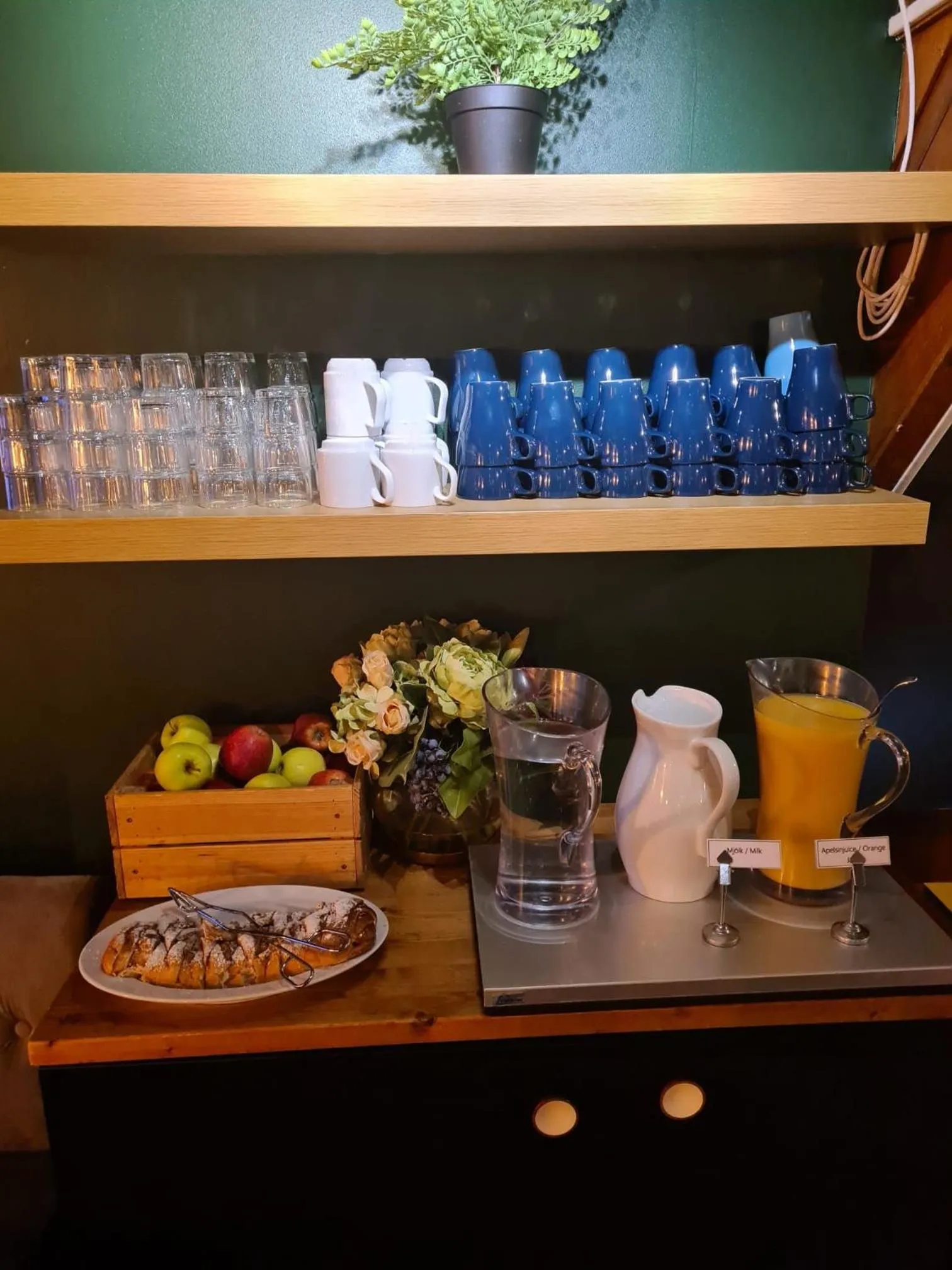Coffee/tea facilities in Rygerfjord Hotel & Hostel