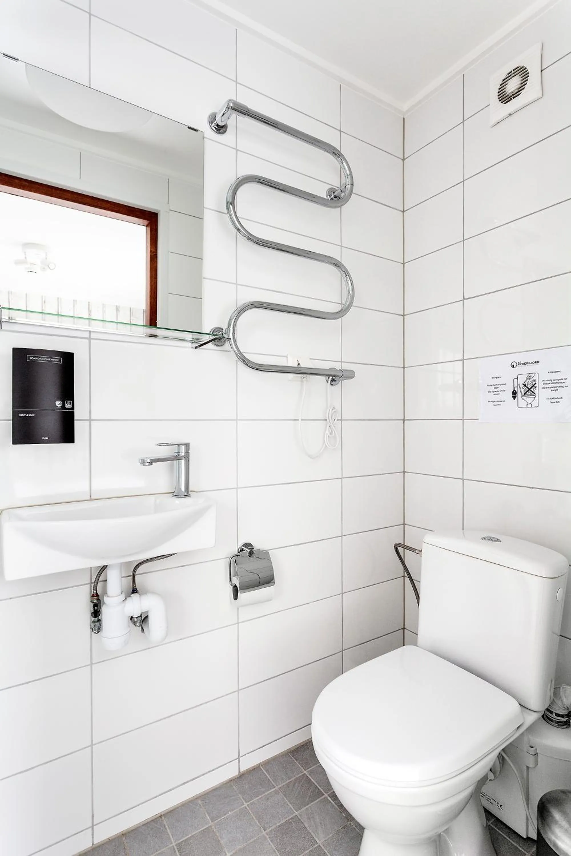 Bathroom in Rygerfjord Hotel & Hostel