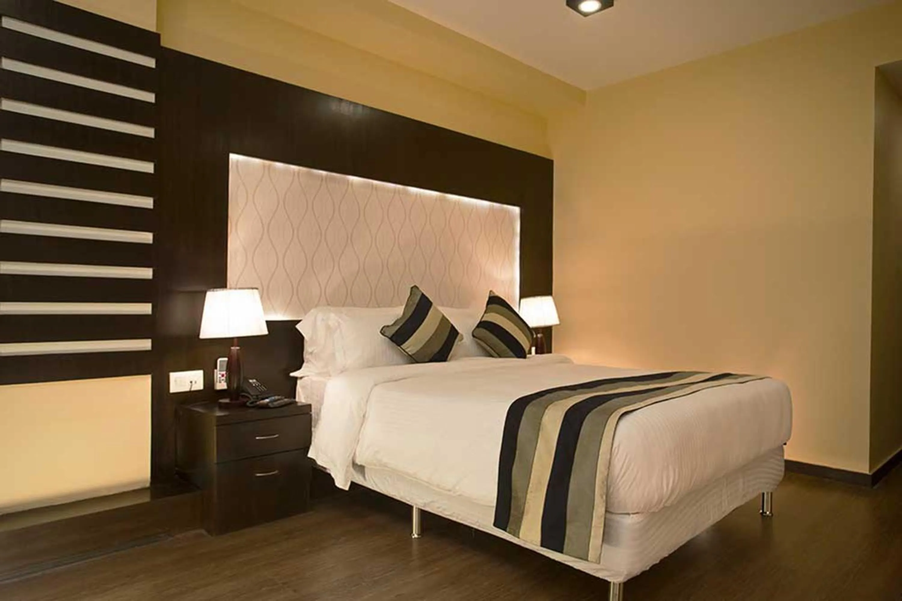 Bedroom, Bed in United Business Hotel