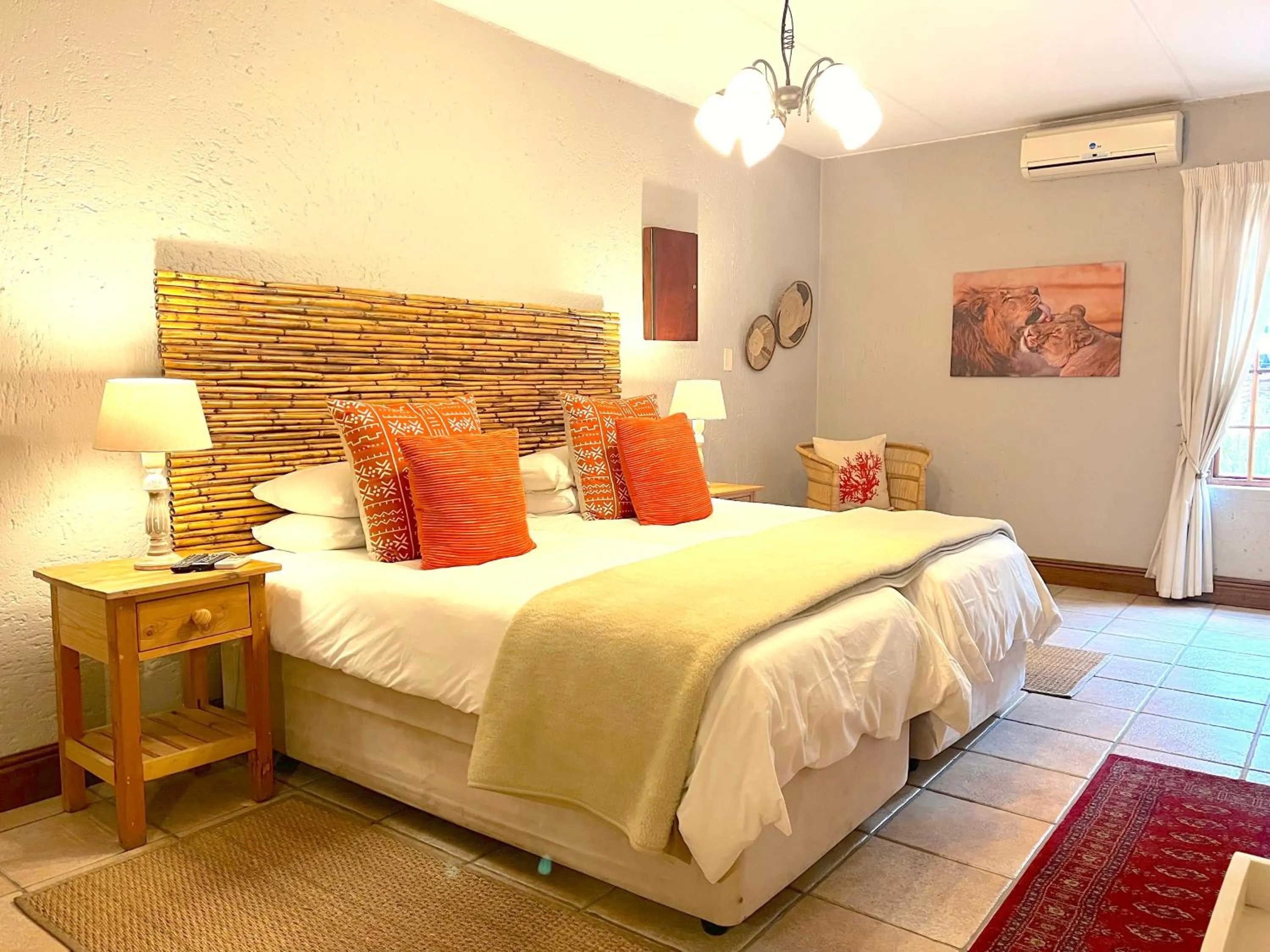 Bed in Safari Club Guest Lodge OR Tambo International Airport