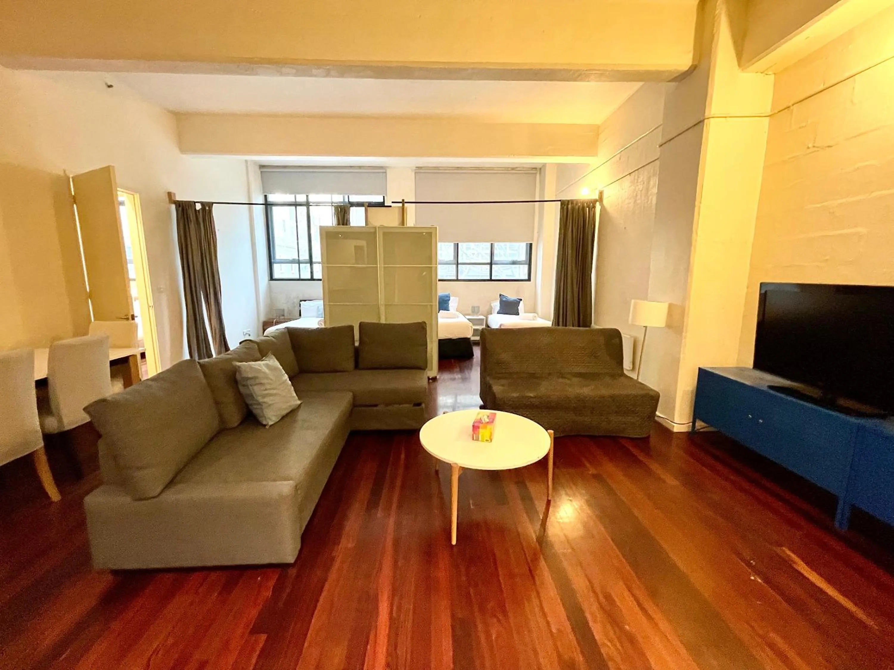 Living room in ReadySet Apartments on King