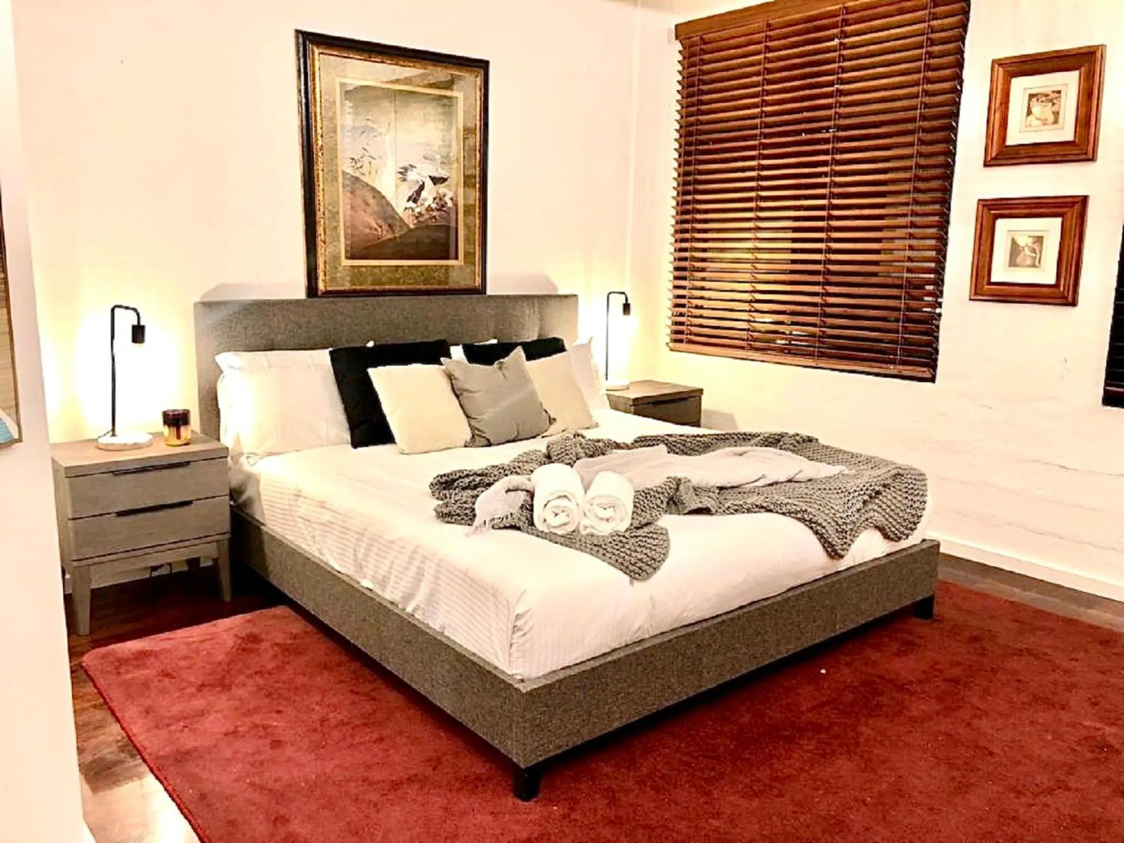 Bed in ReadySet Apartments on King