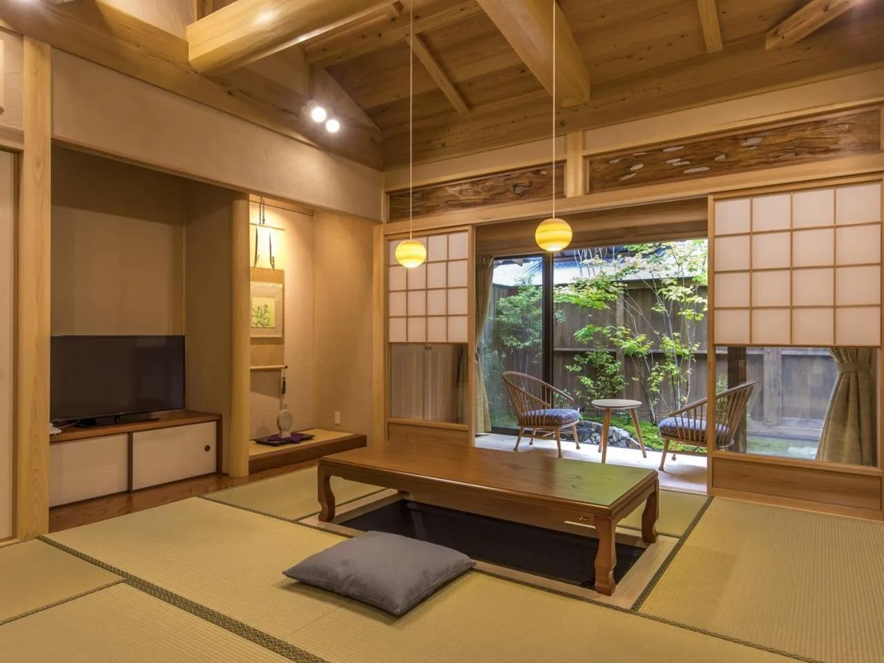 Living room in Yunotani Senkei