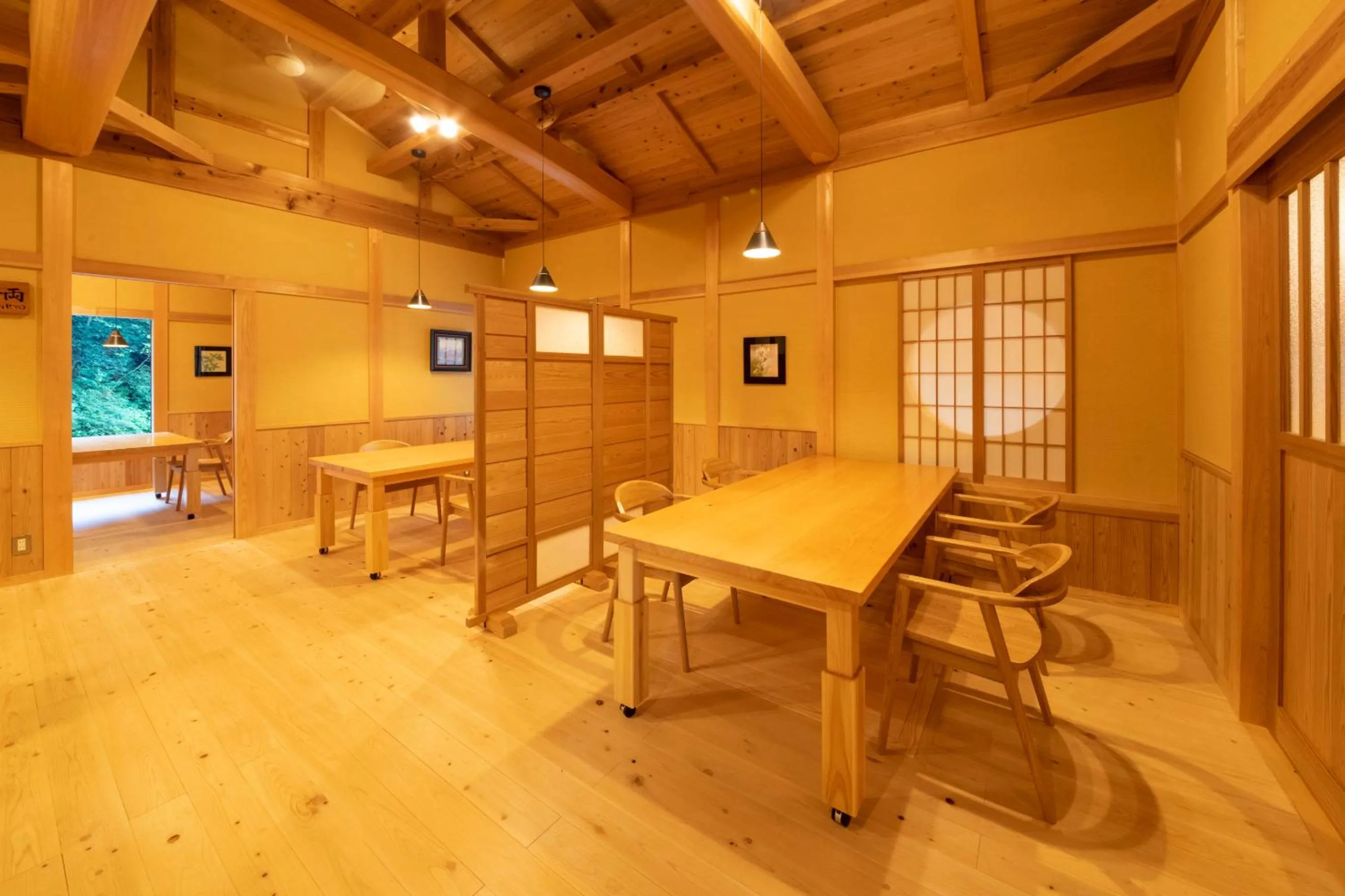 Dining area in Yunotani Senkei