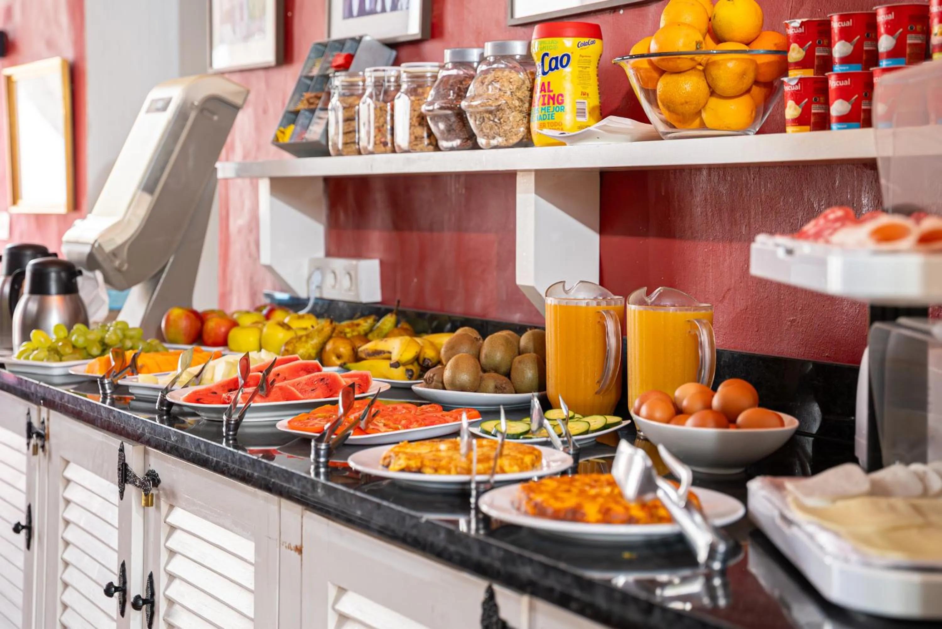 Buffet breakfast in Casa de Hilario