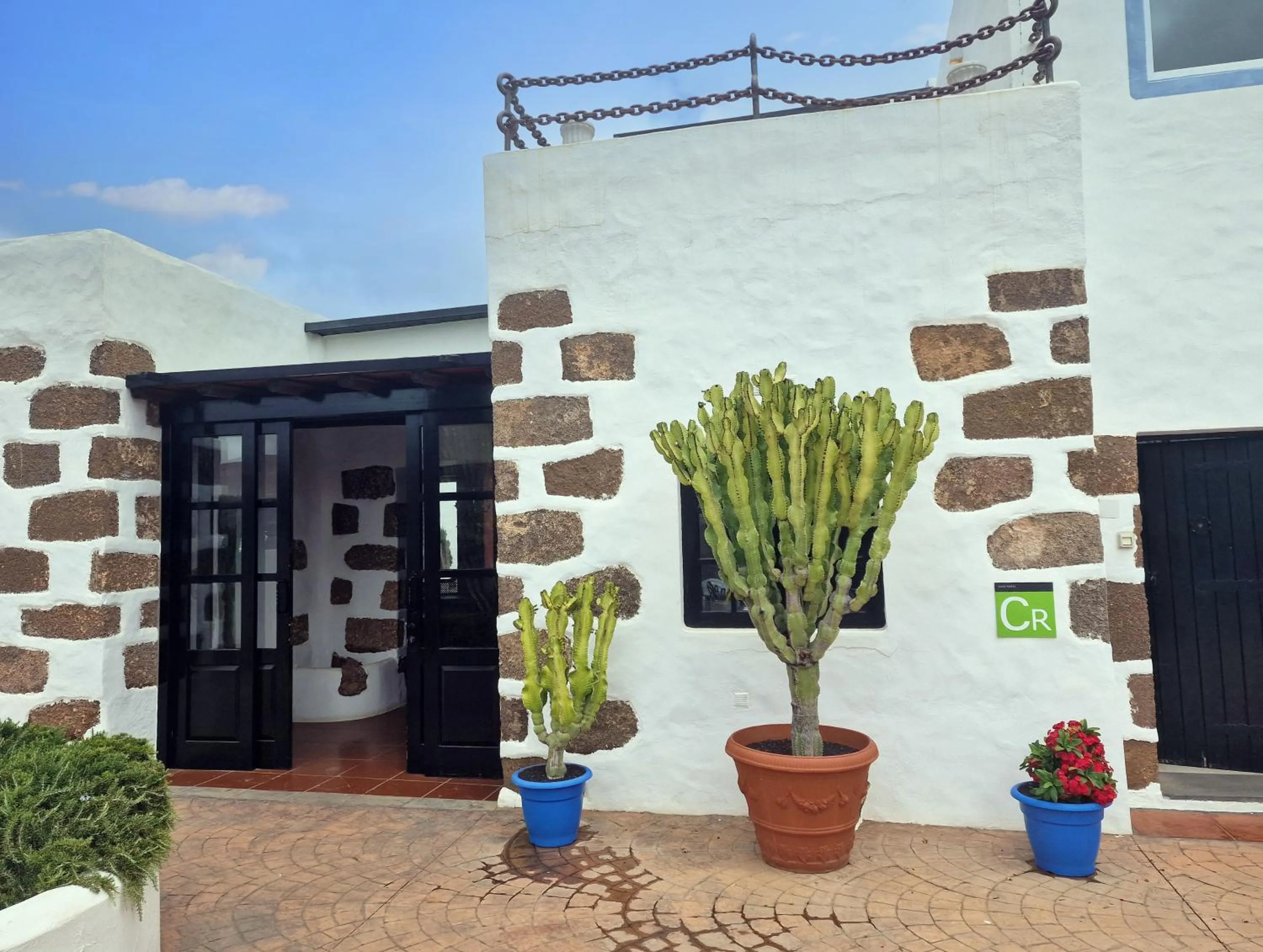 Facade/entrance in Casa de Hilario