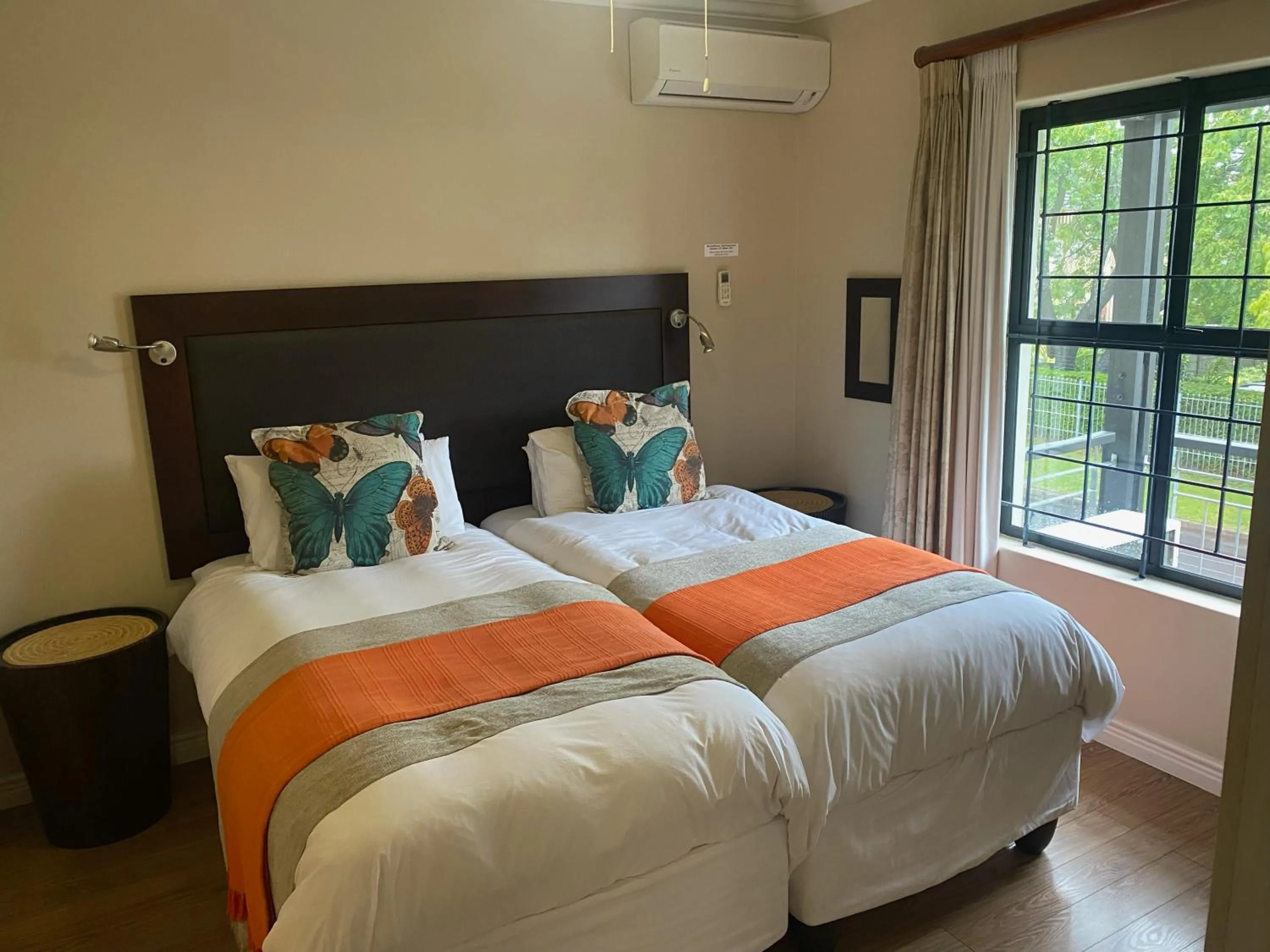 Bedroom, Bed in Vilaroux